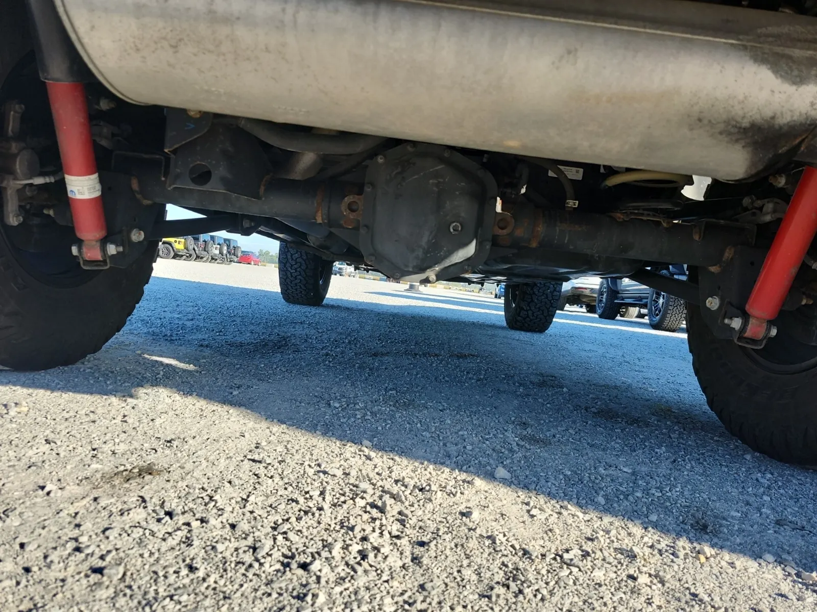Undercarriage - Rear Photo
