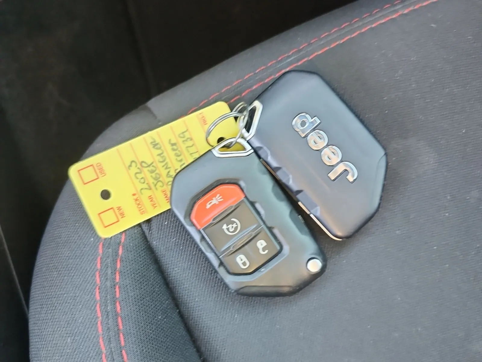 Keys/Fobs/Manual Photo