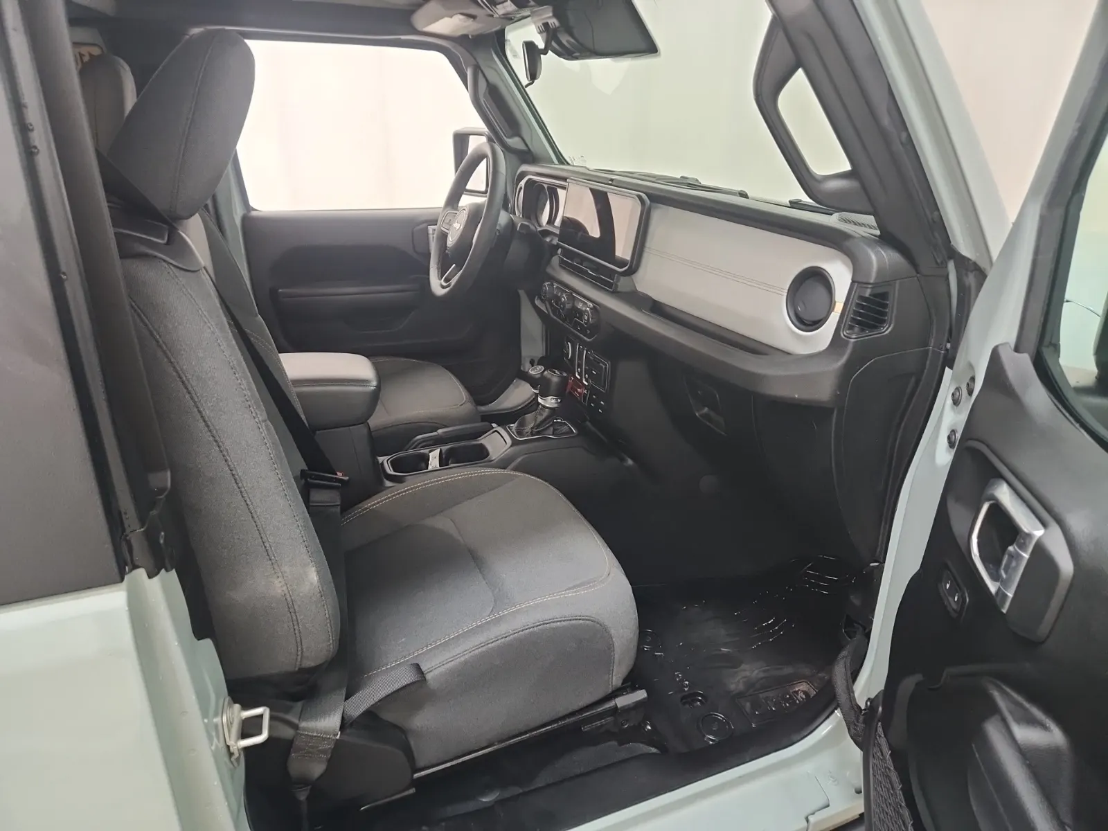 Right Side Interior Photo