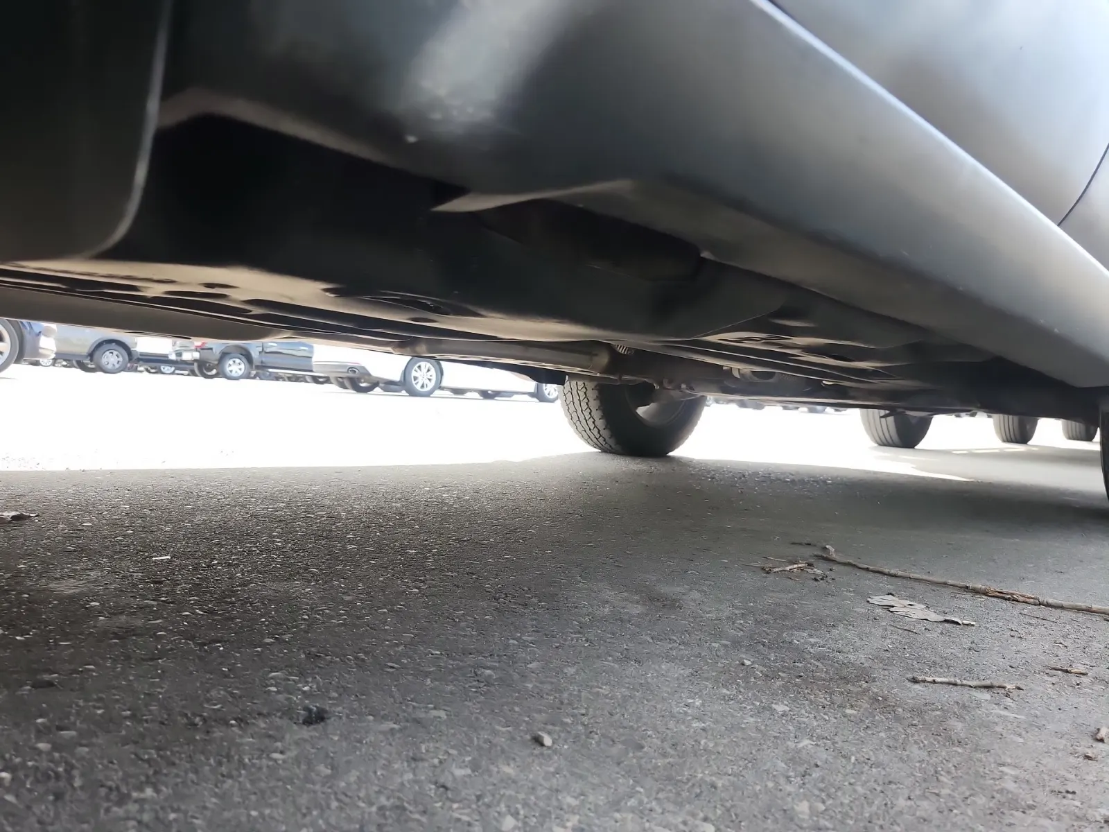 Undercarriage - Passenger Photo
