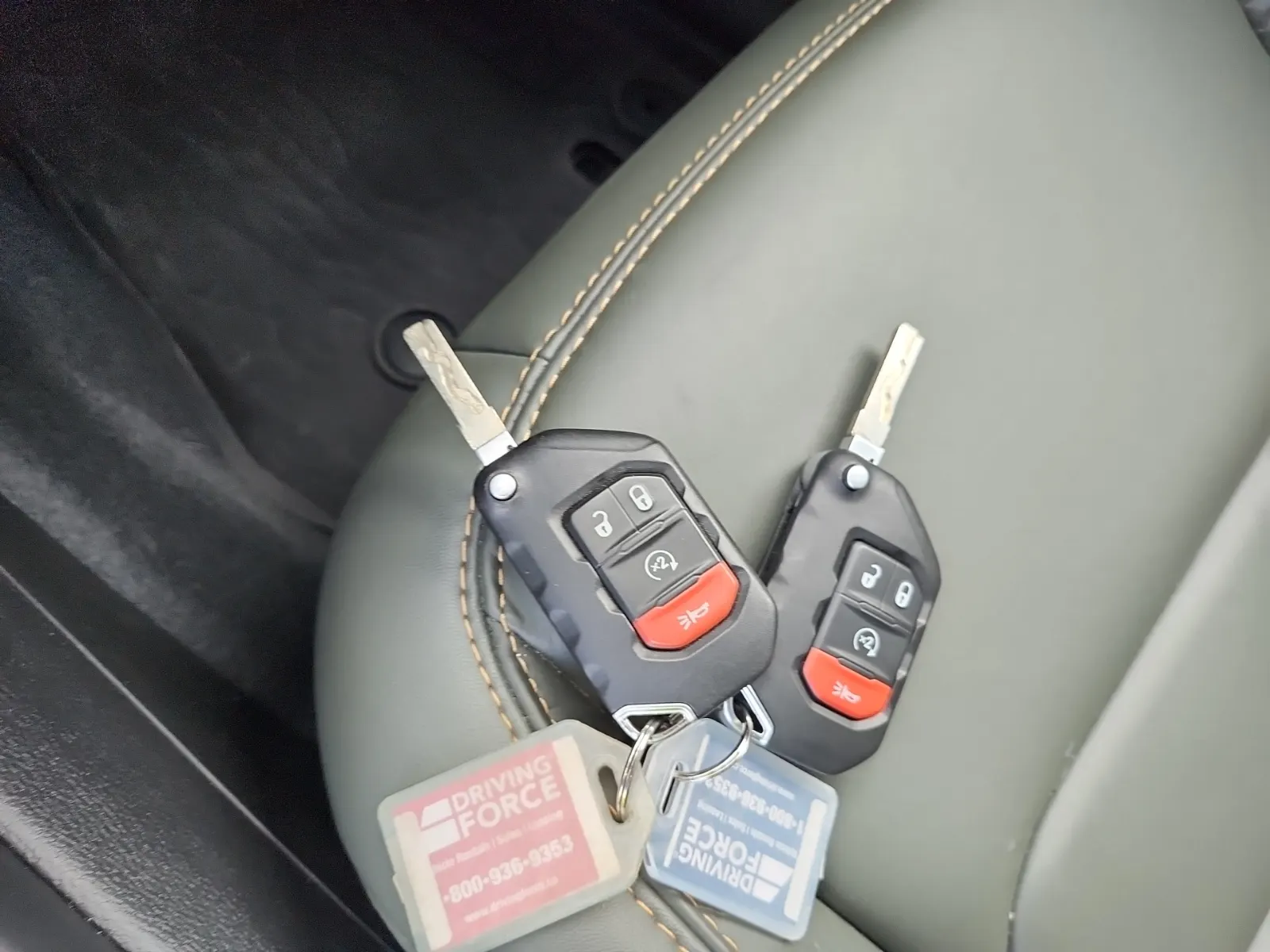 Keys/Fobs/Manual Photo