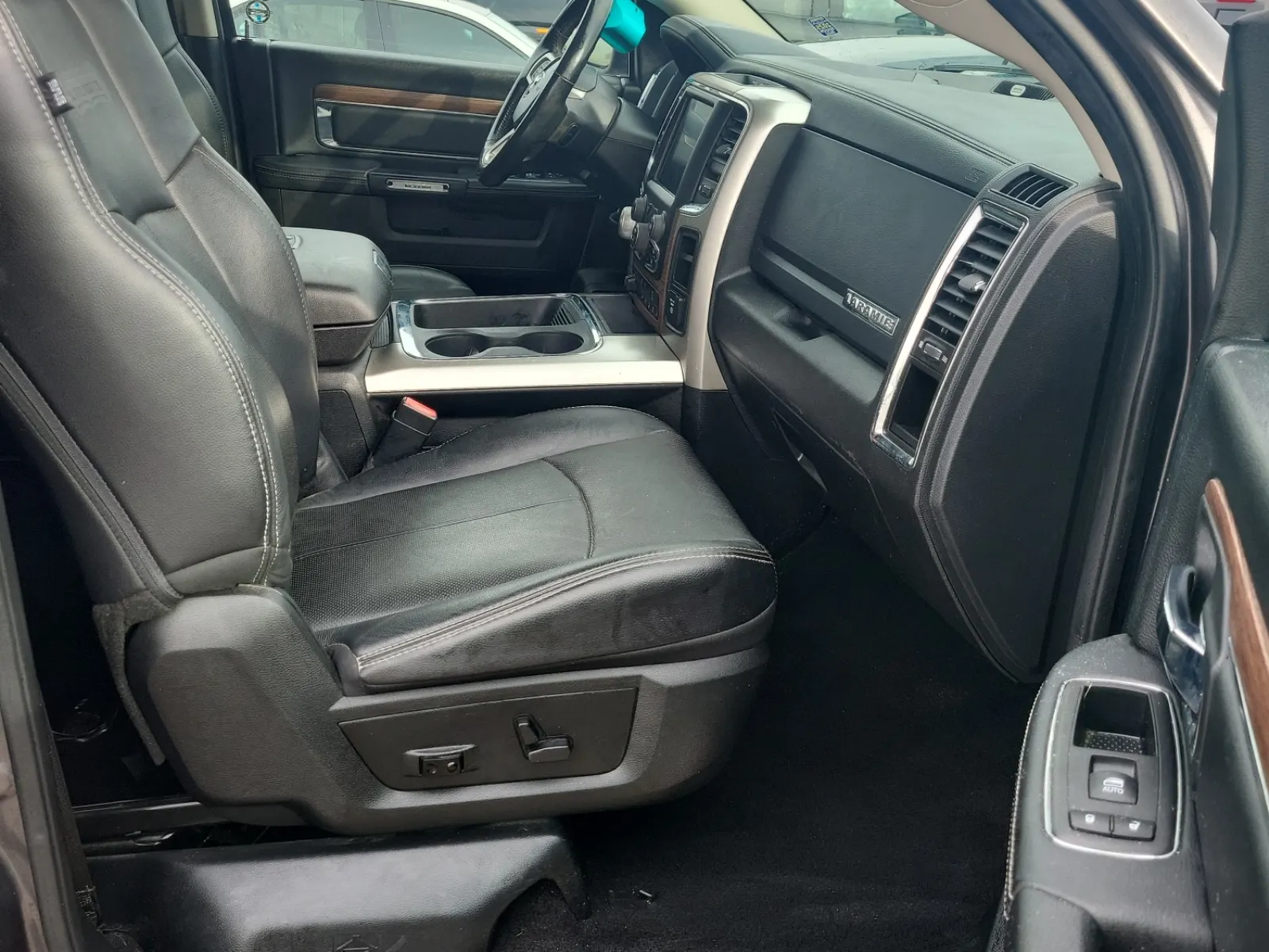 Right Side Interior Photo
