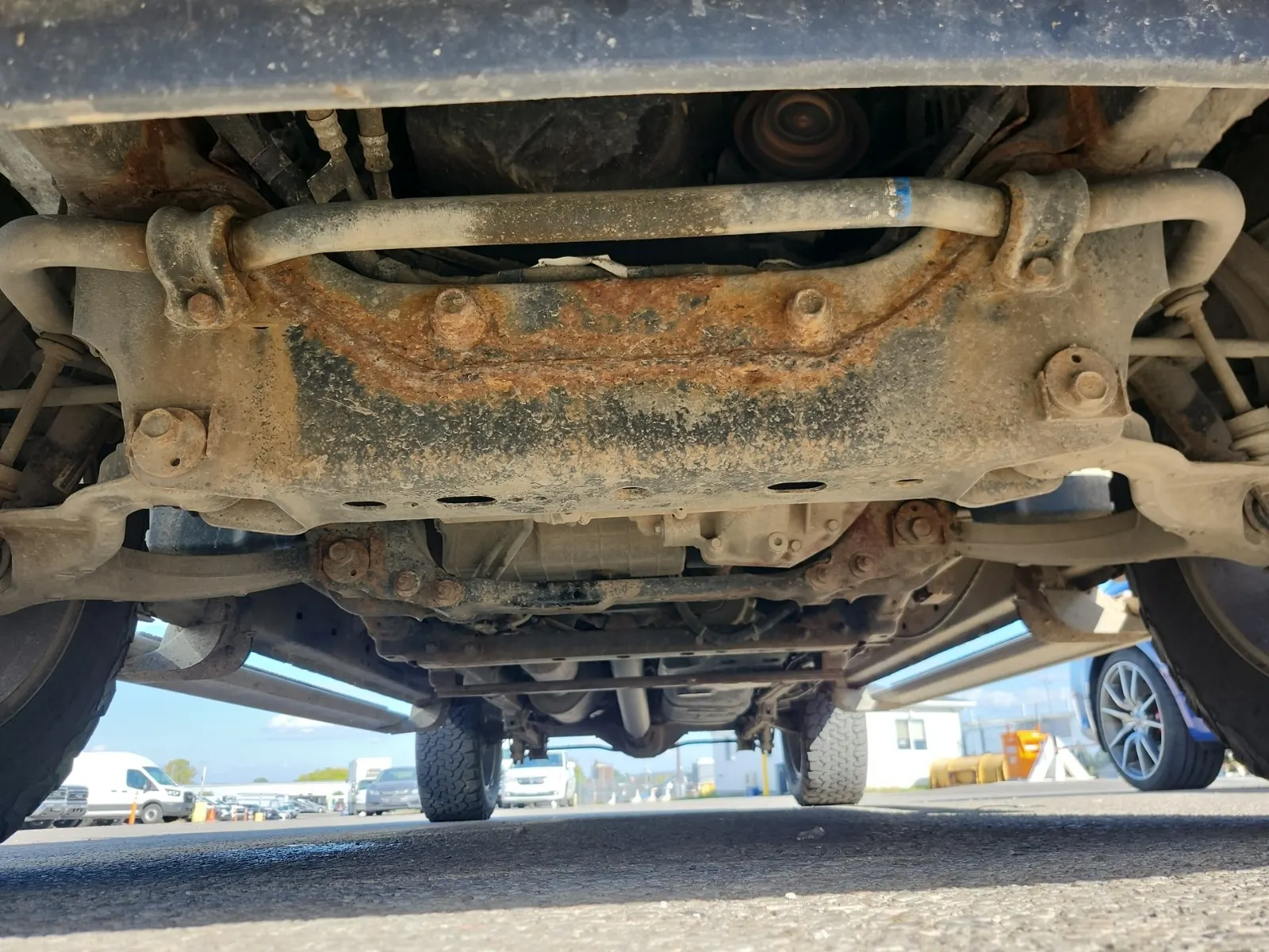 Undercarriage - Front Photo