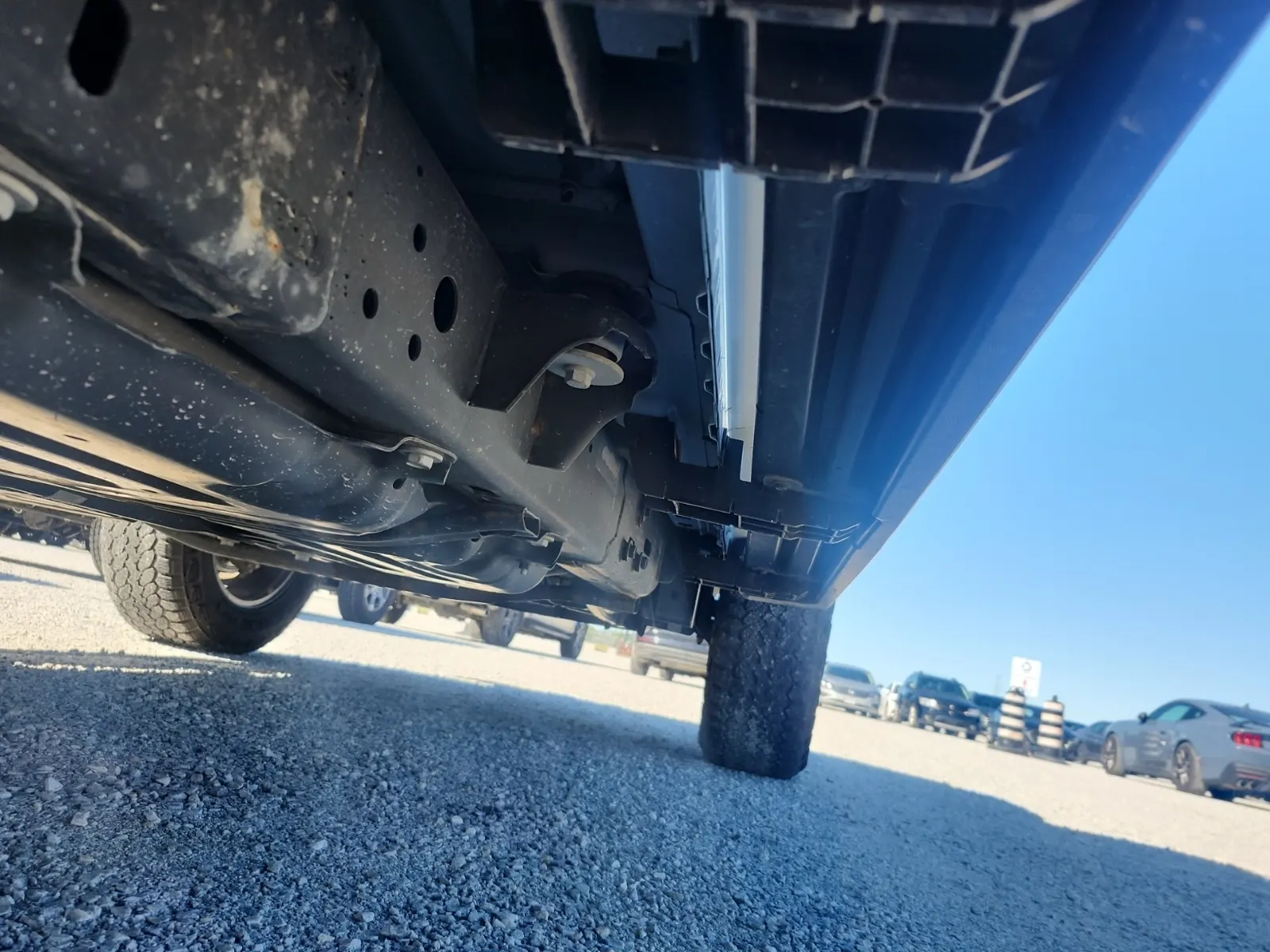 Undercarriage - Passenger Photo