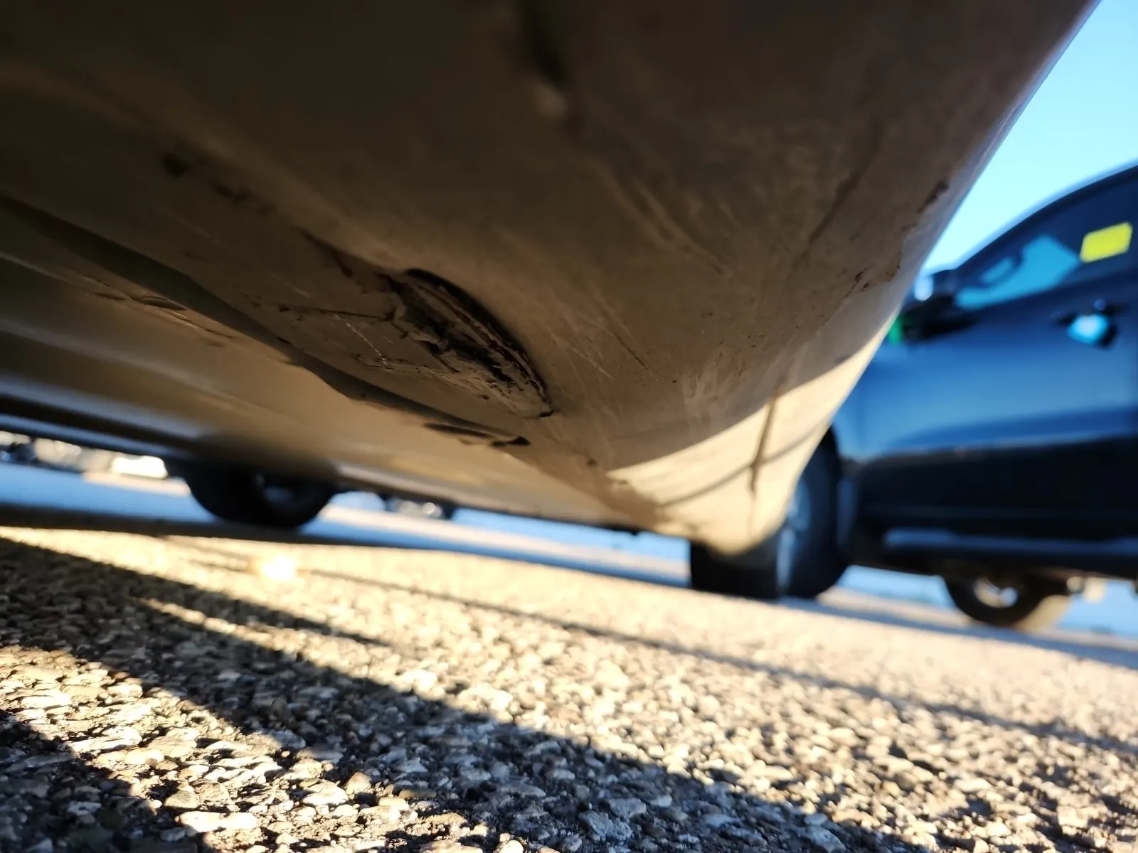 Undercarriage - Passenger Photo