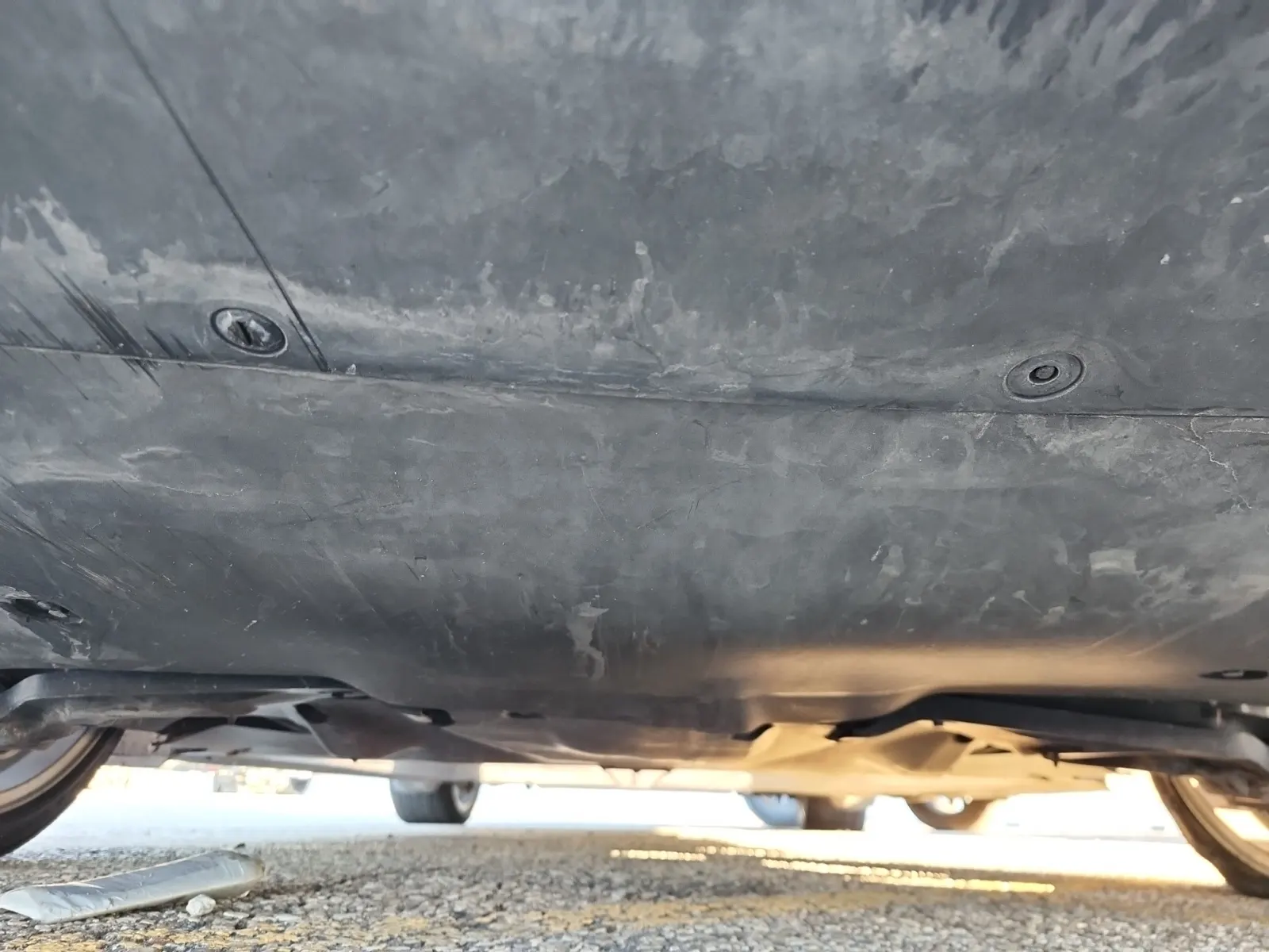 Undercarriage - Rear Photo