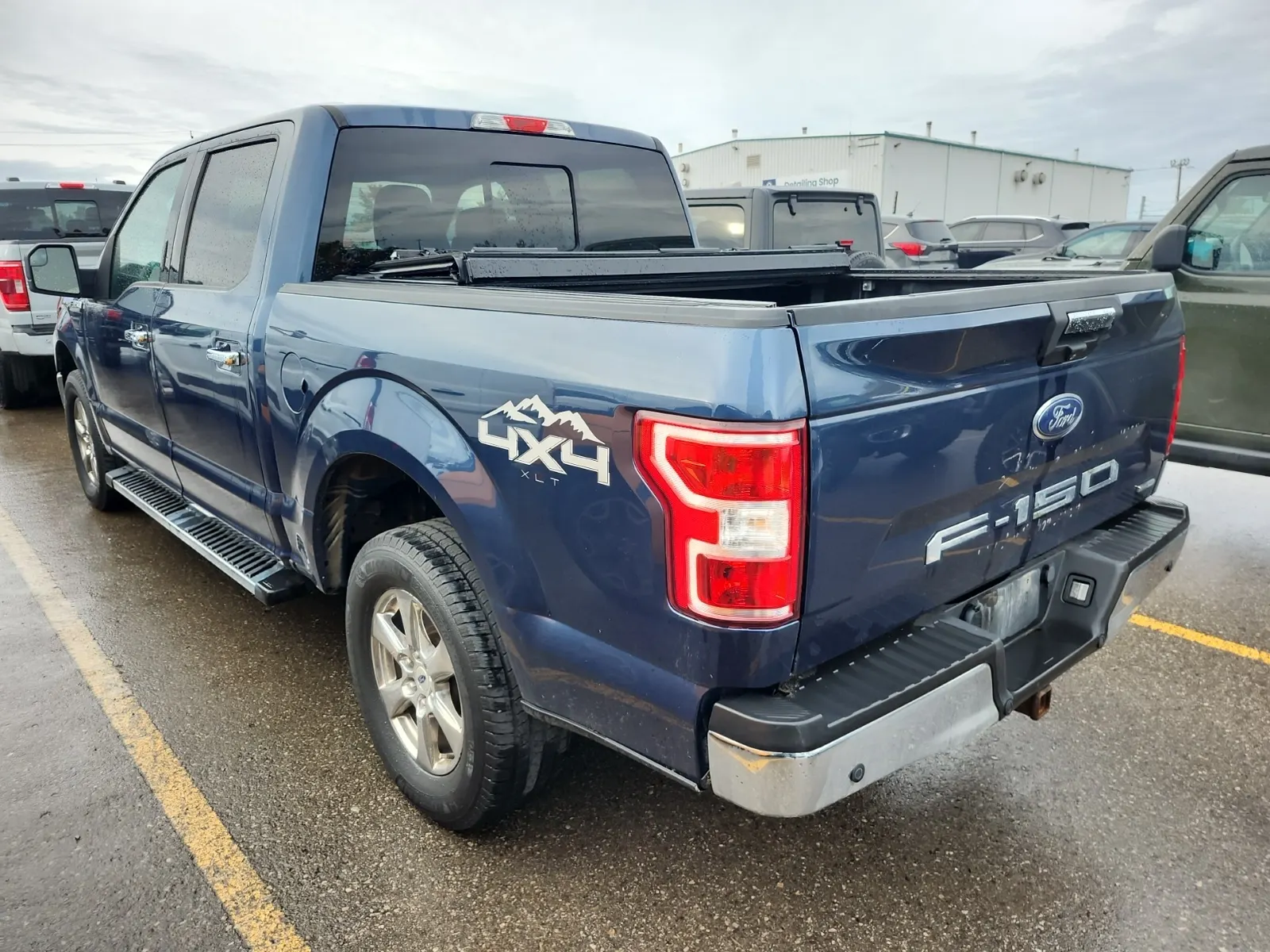 Driver Rear 3/4 Photo