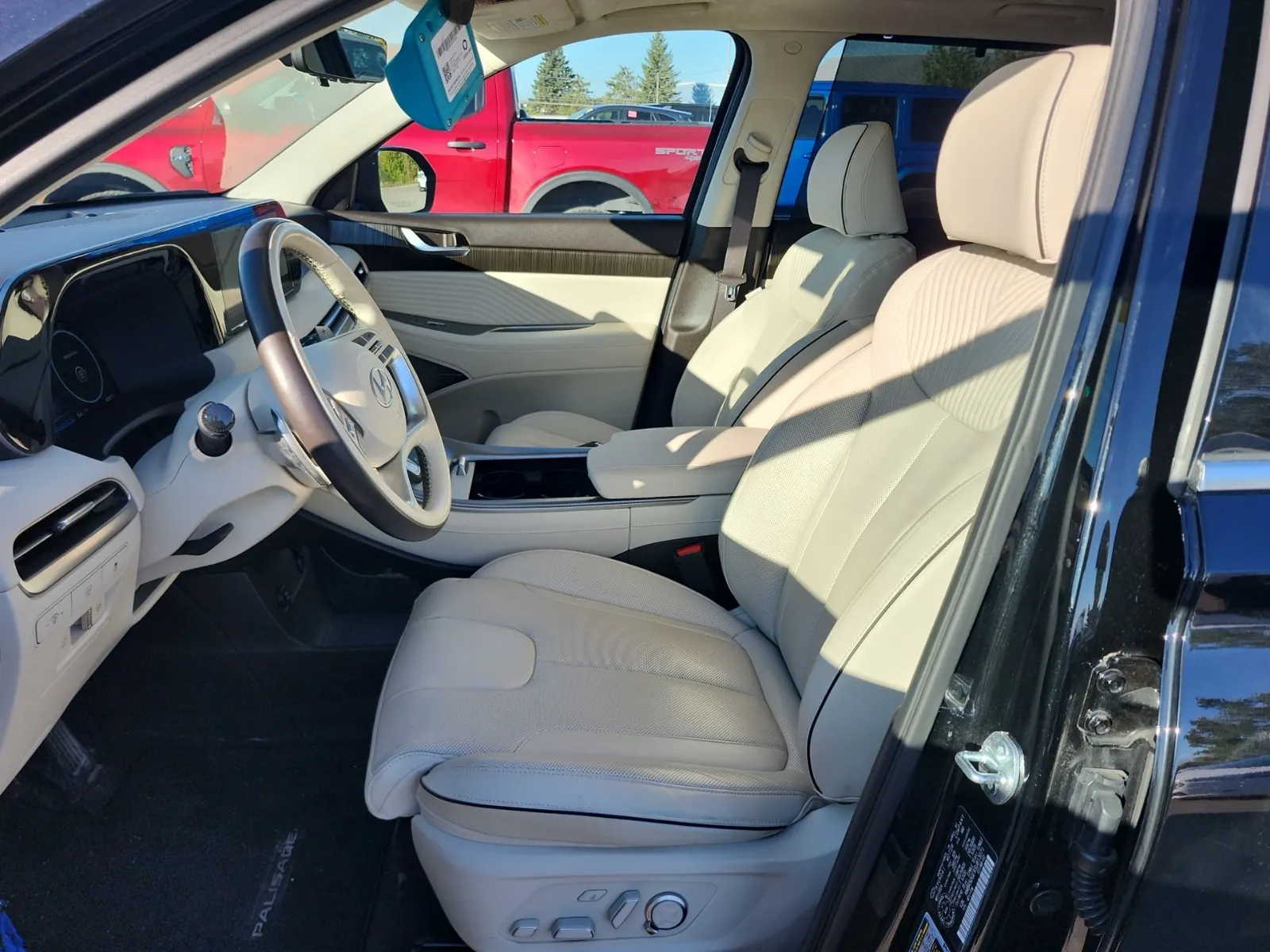 Front Interior Photo