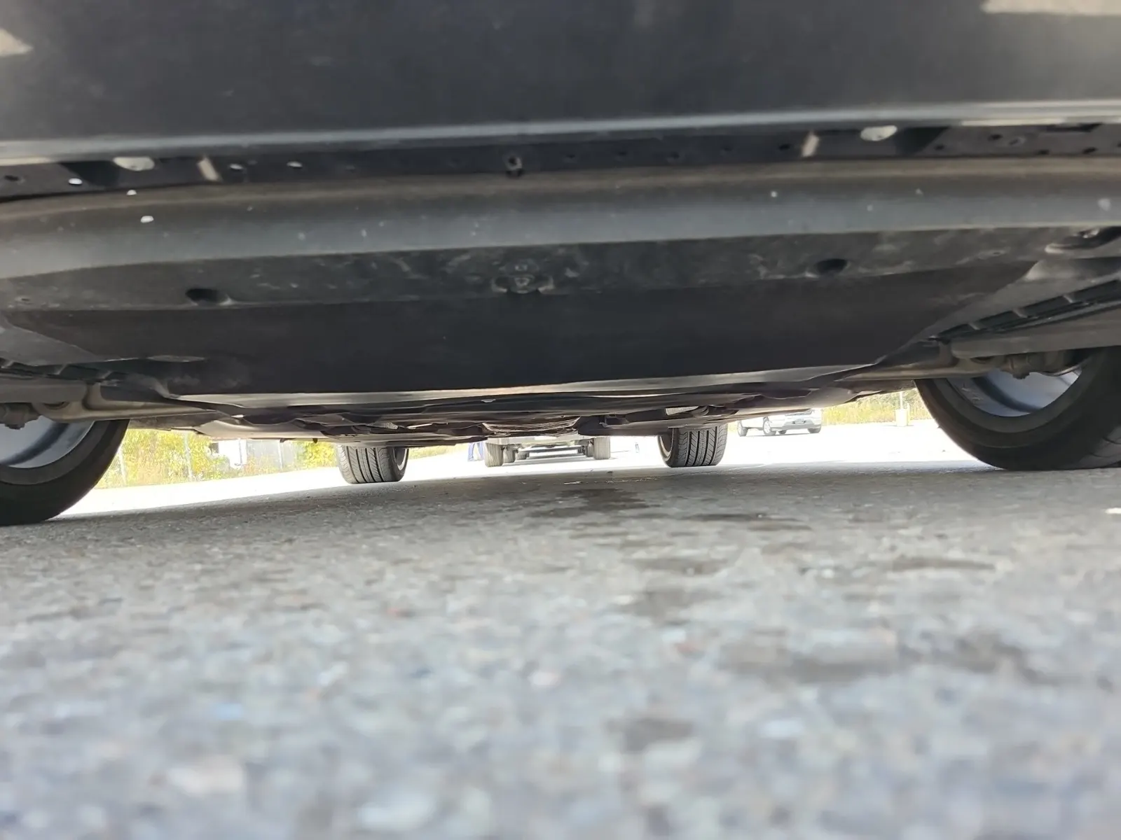 Undercarriage - Front Photo
