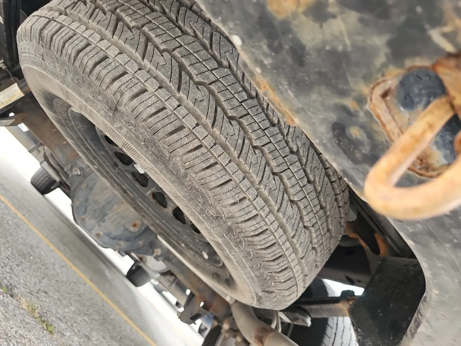 Spare Tire & Wheel Photo