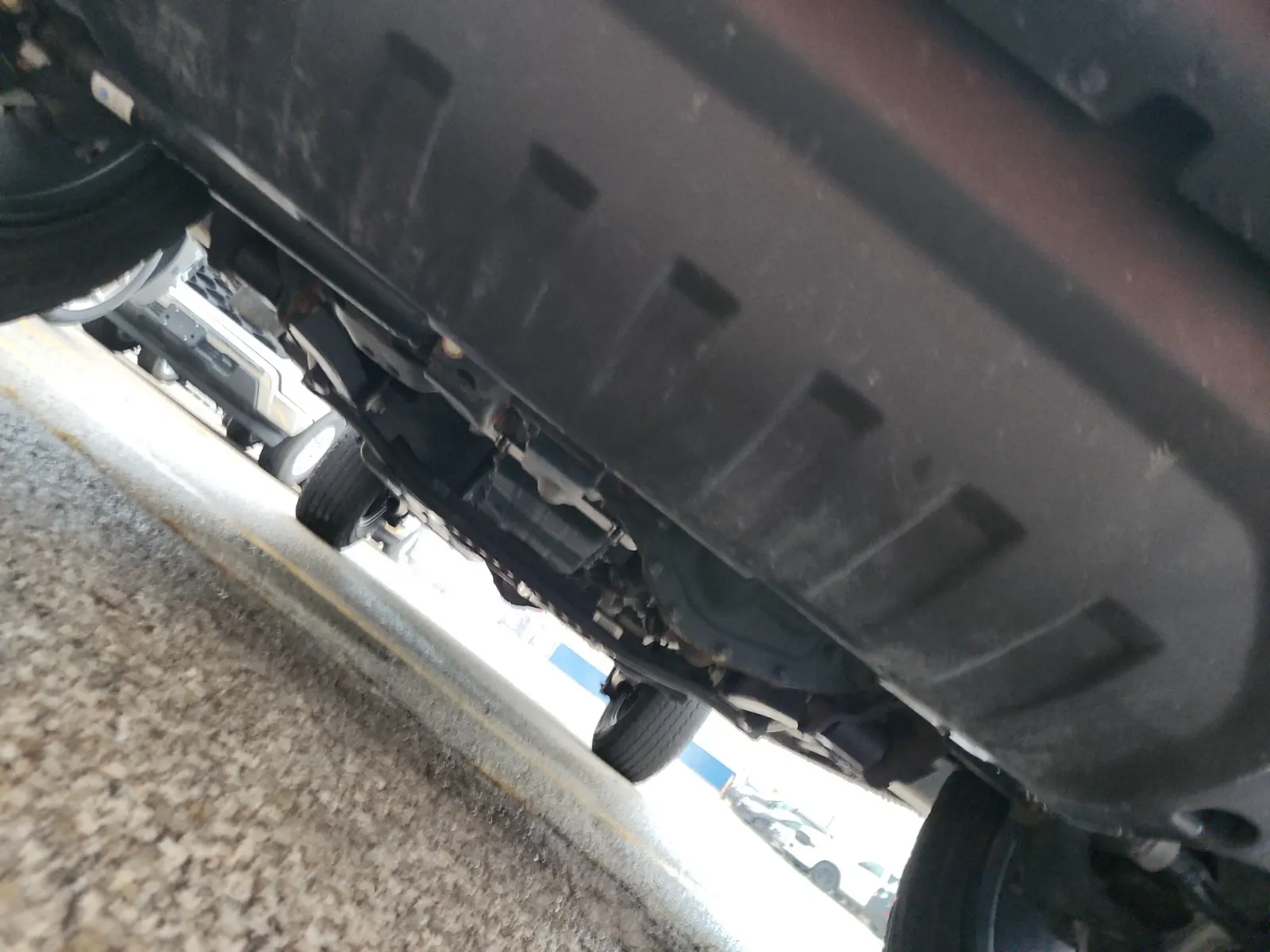 Undercarriage - Front Photo