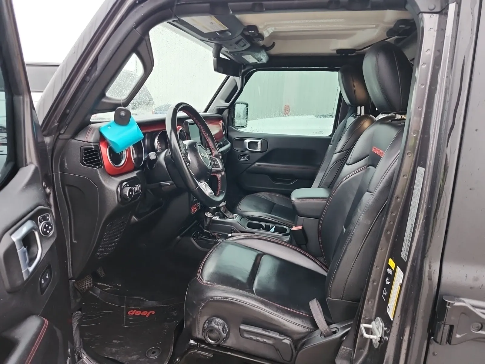 Front Interior Photo