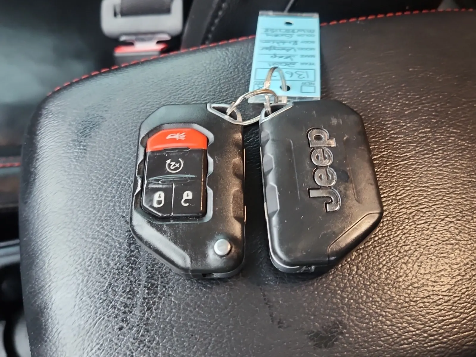 Keys/Fobs/Manual Photo