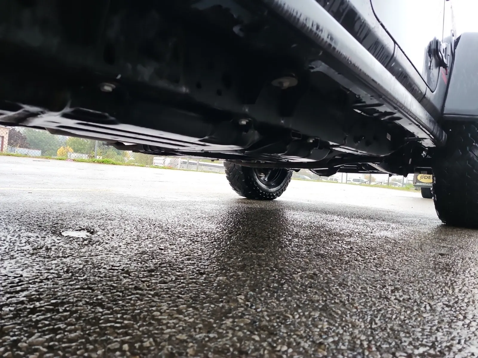 Undercarriage - Passenger Photo