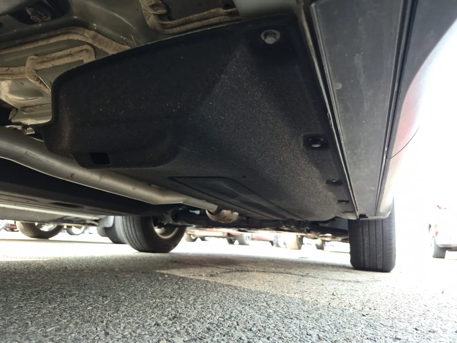 Undercarriage - Passenger Photo
