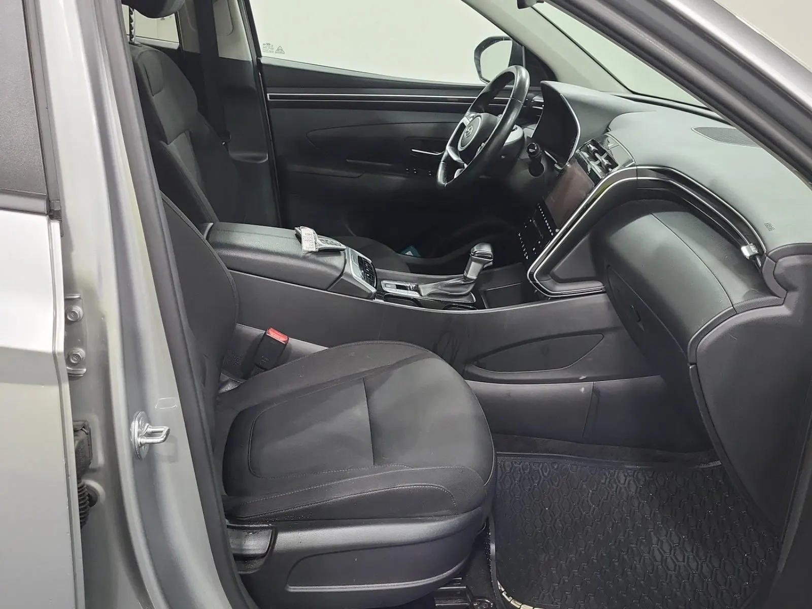 Right Side Interior Photo