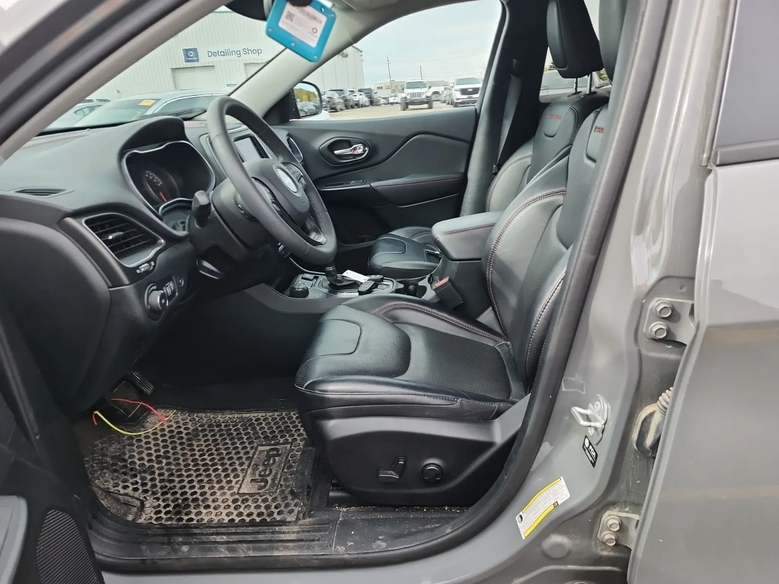 Front Interior Photo