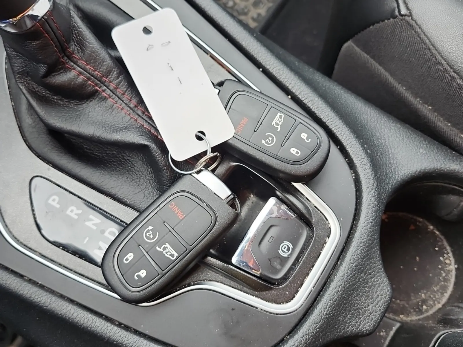 Keys/Fobs/Manual Photo
