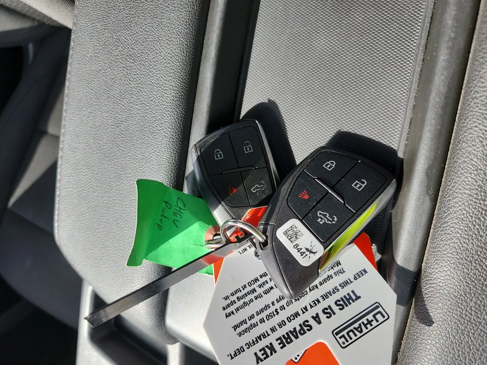 Keys/Fobs/Manual Photo