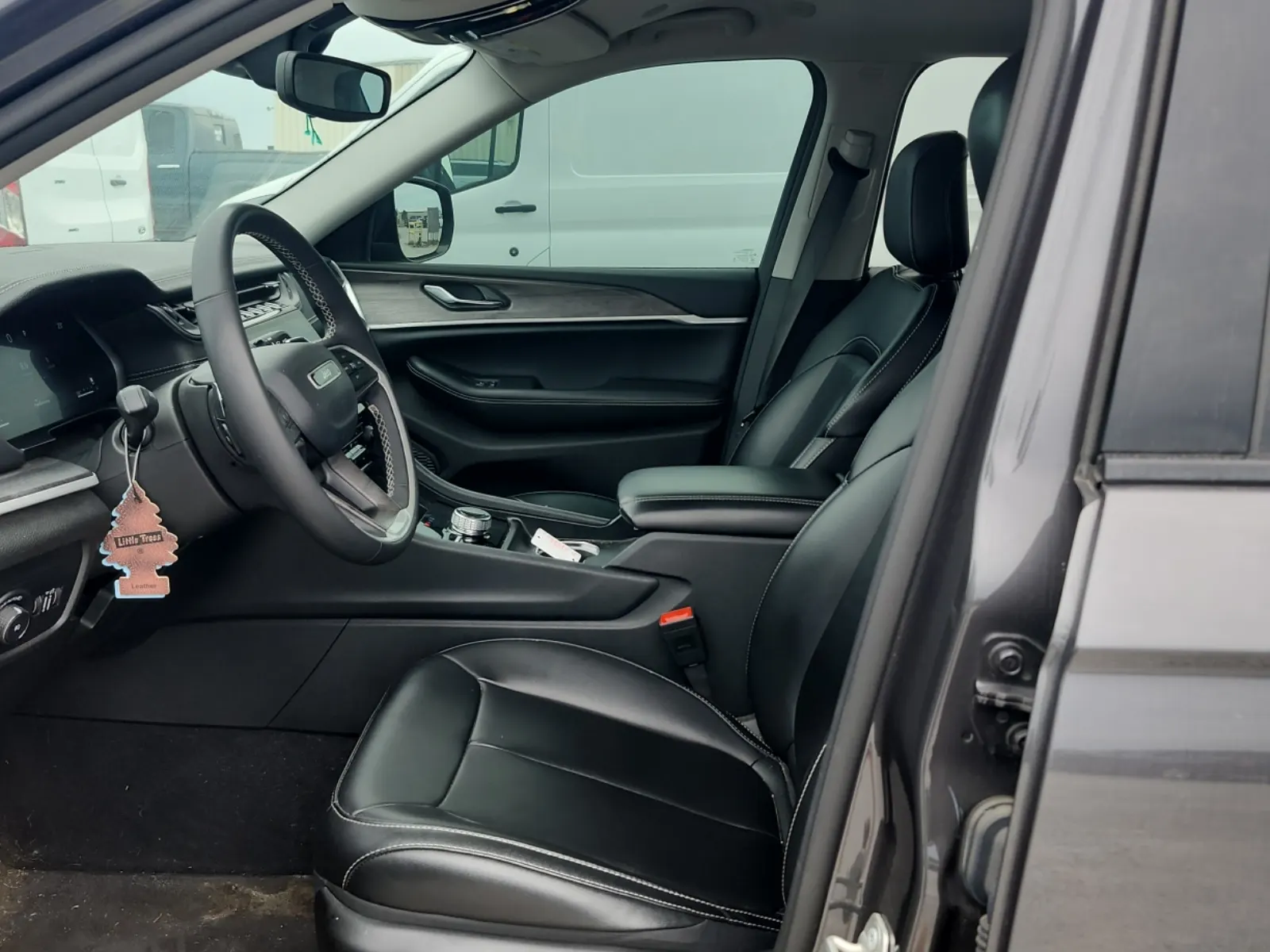 Front Interior Photo