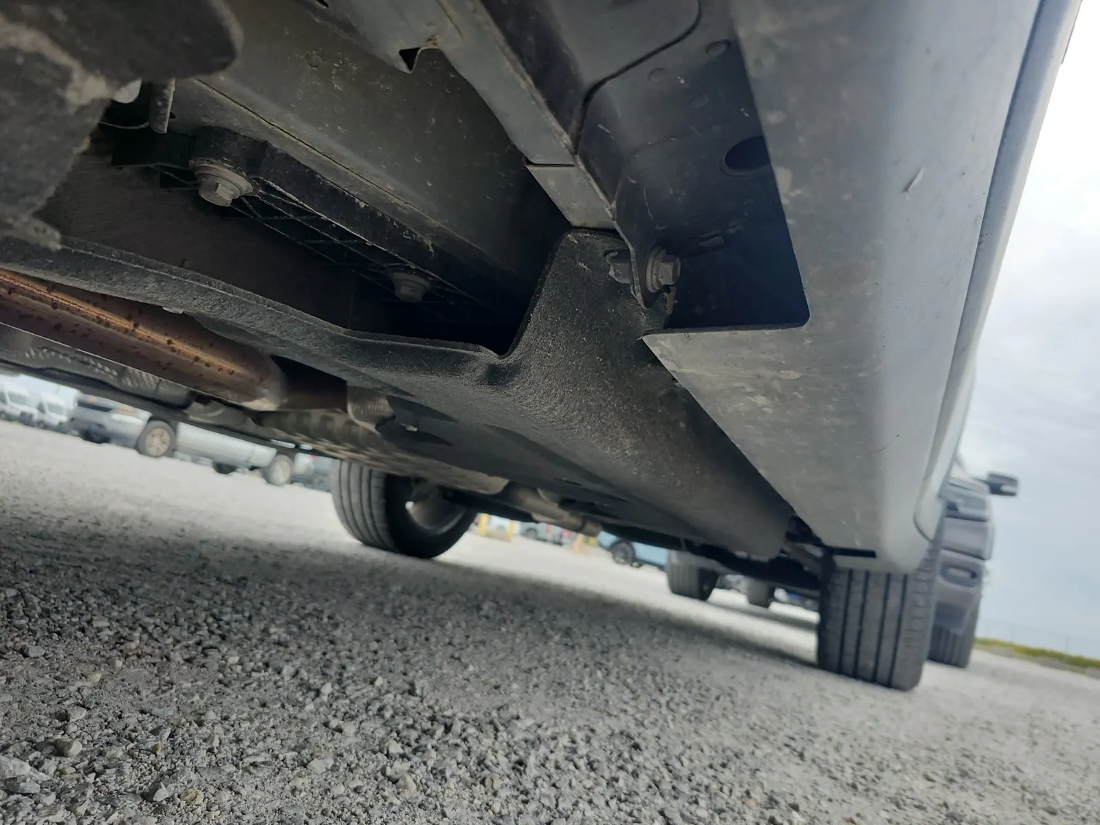 Undercarriage - Driver Photo
