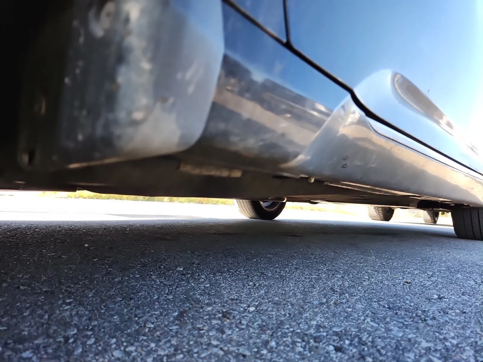 Undercarriage - Driver Photo