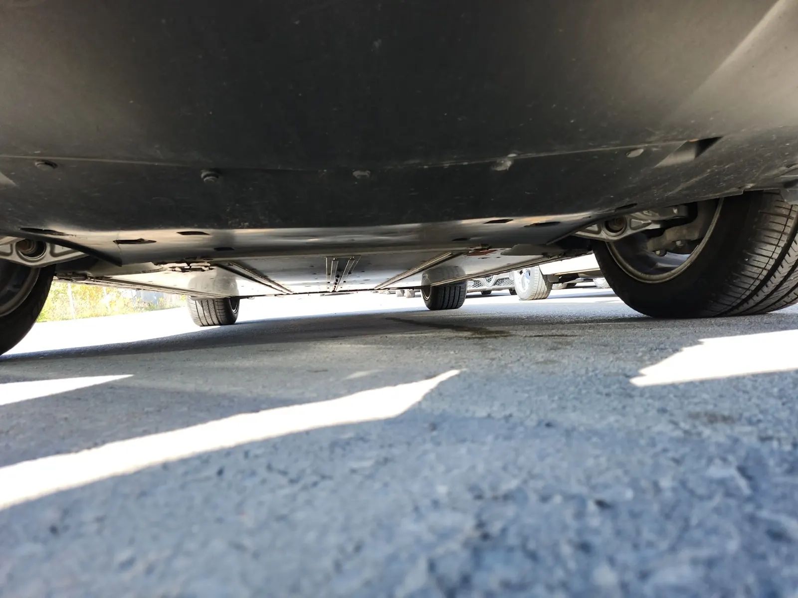 Undercarriage - Front Photo