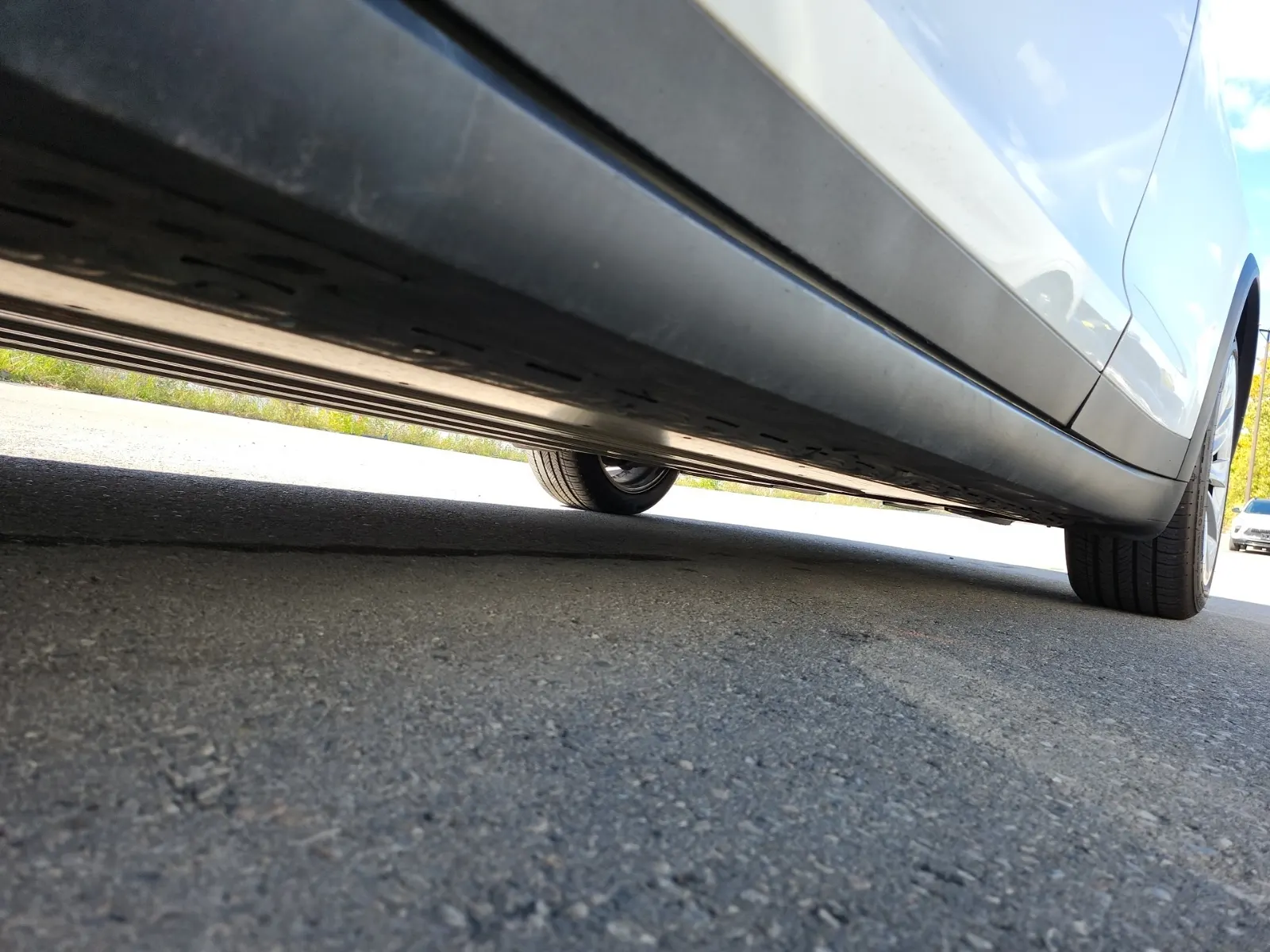 Undercarriage - Driver Photo