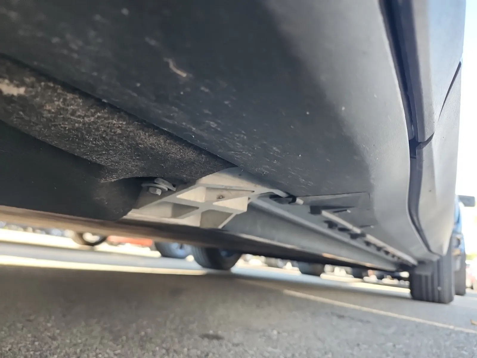 Undercarriage - Driver Photo