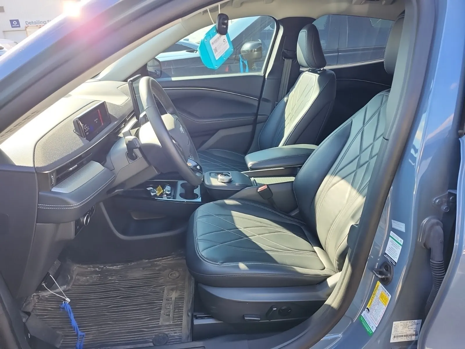 Front Interior Photo