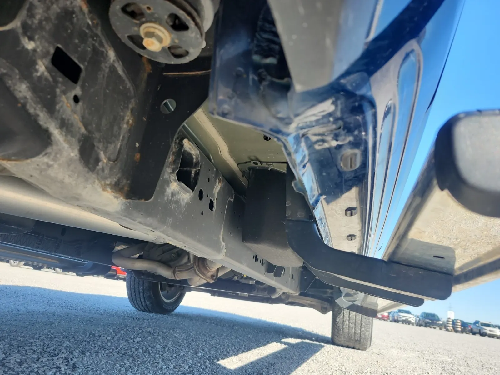 Undercarriage - Passenger Photo