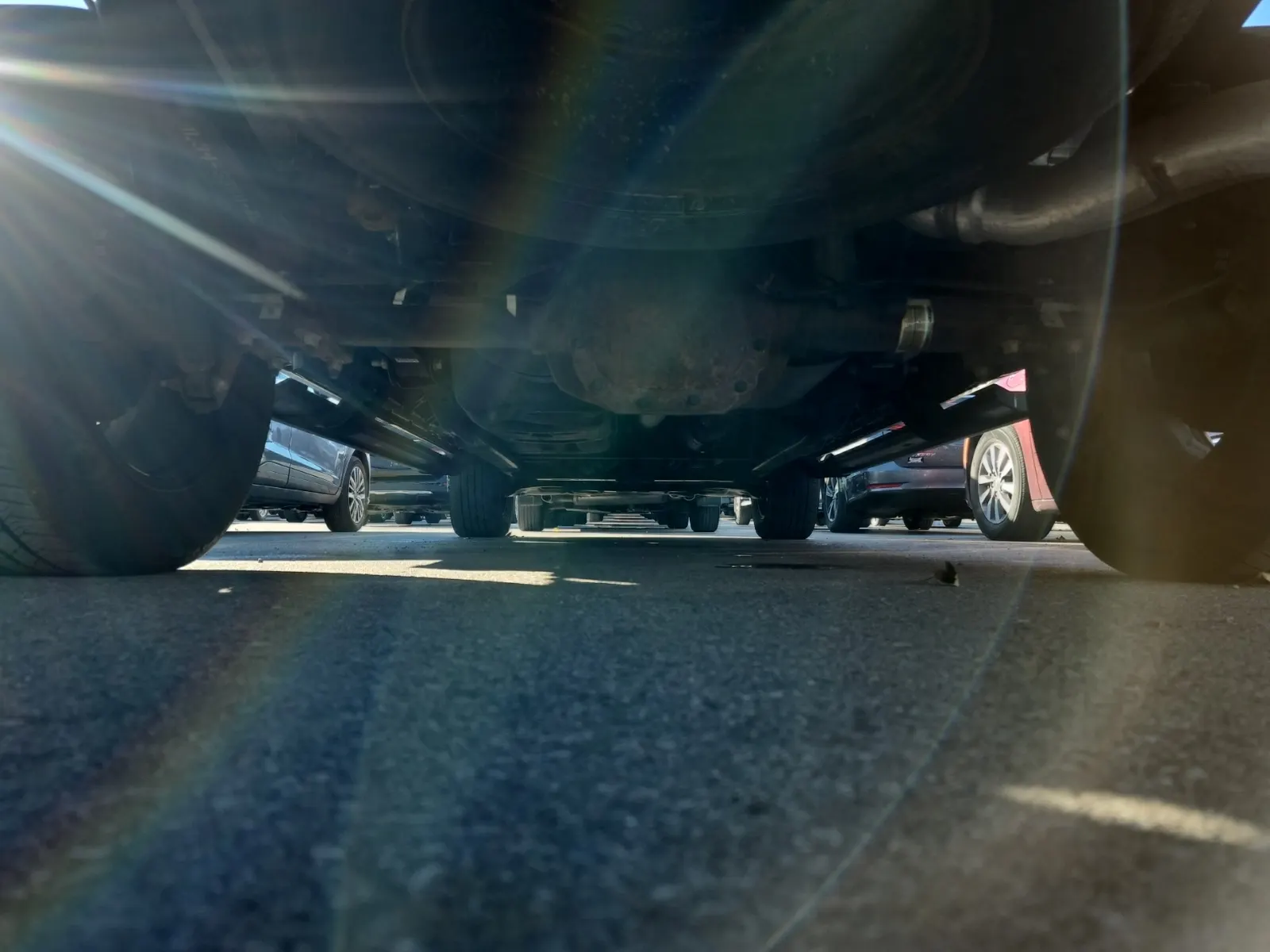 Undercarriage - Rear Photo