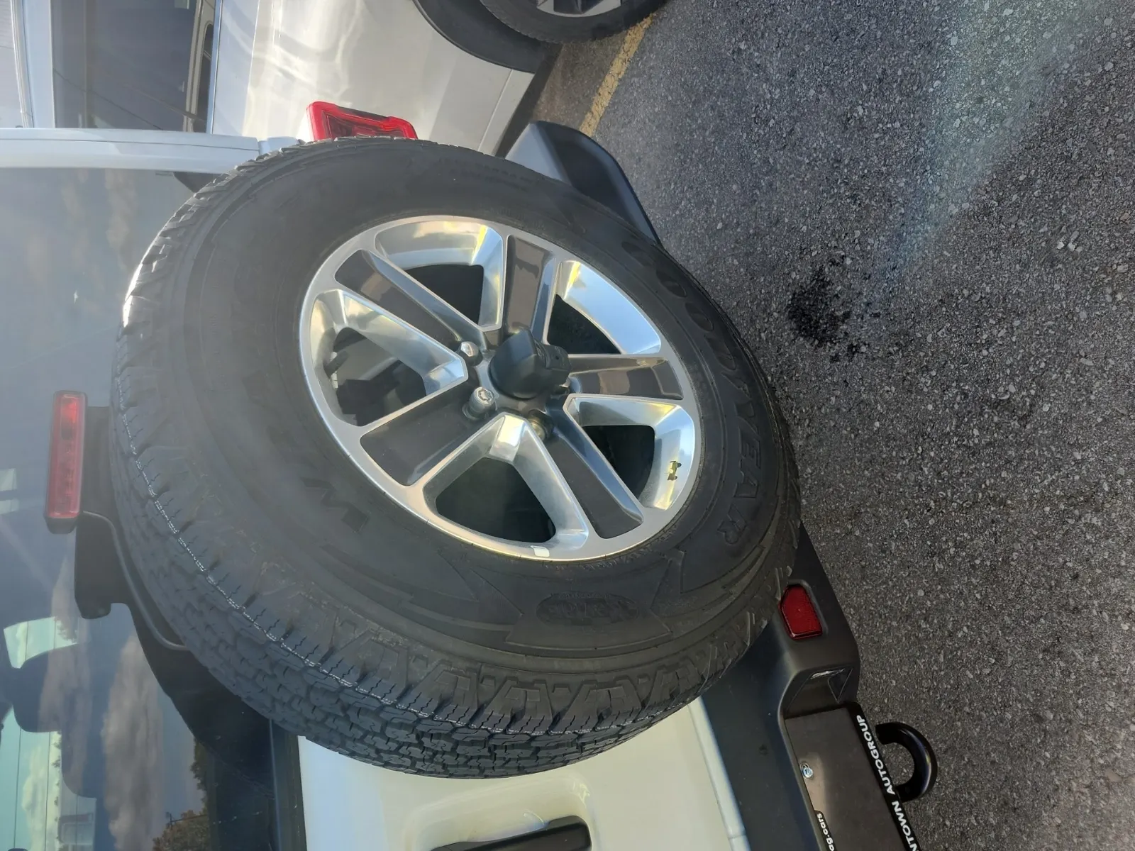 Spare Tire & Wheel Photo