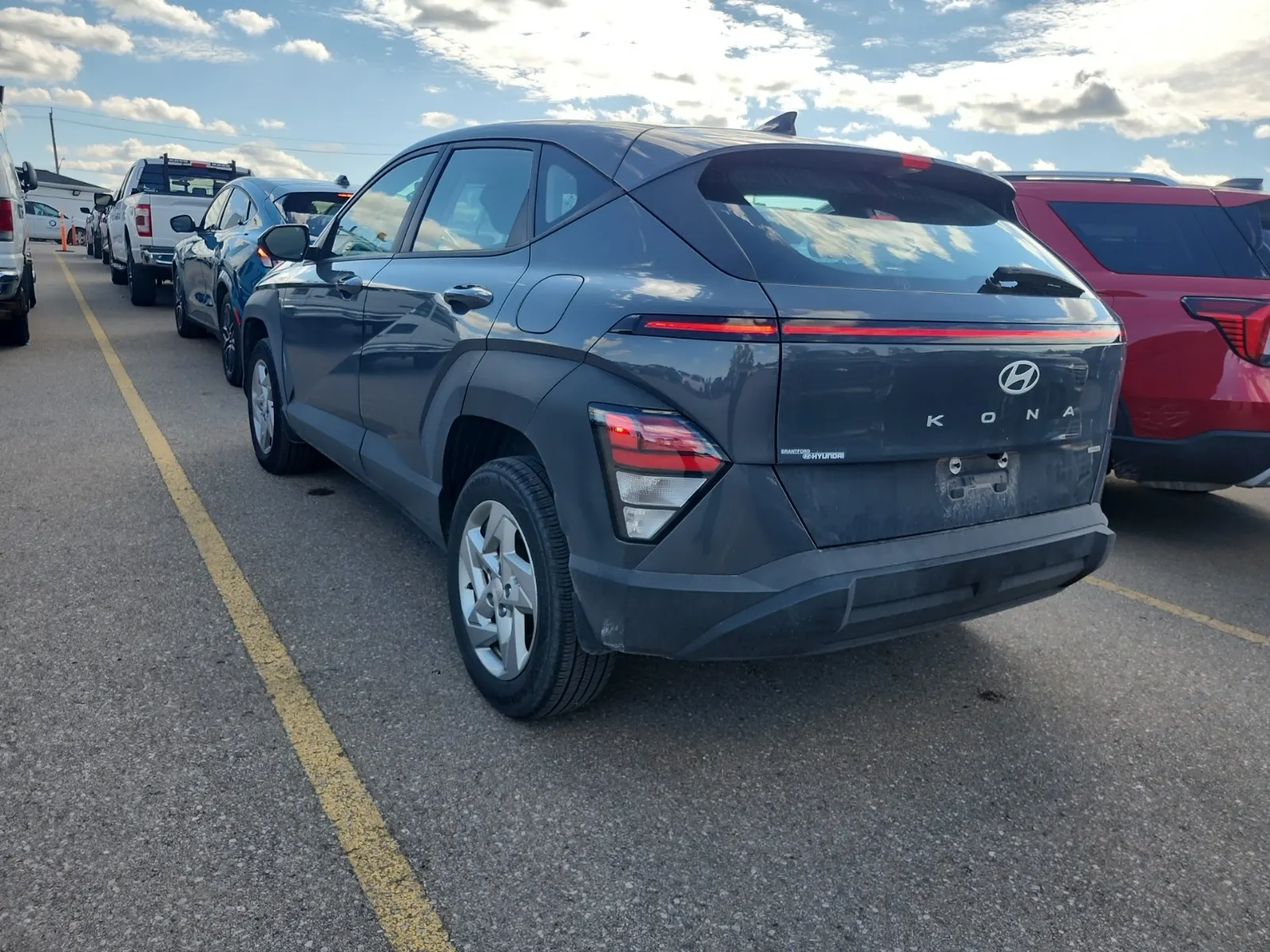 Driver Rear 3/4 Photo