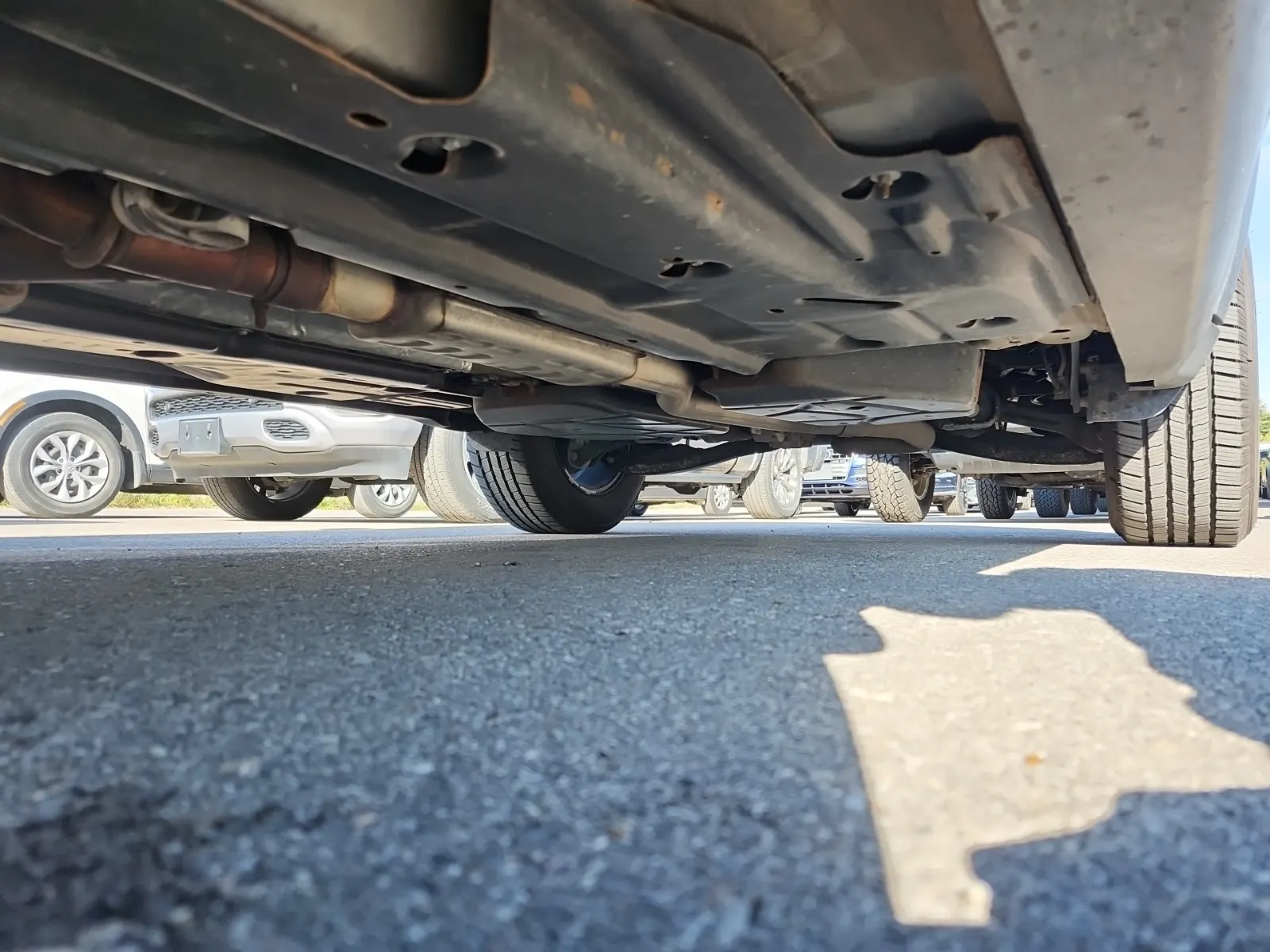 Undercarriage - Driver Photo