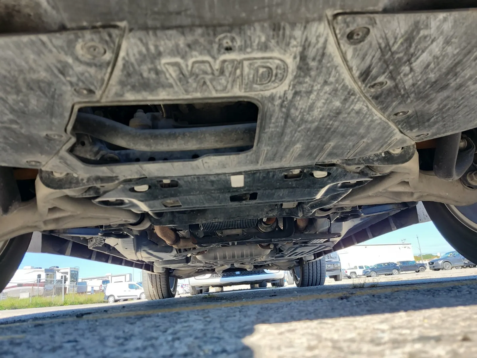 Undercarriage - Front Photo