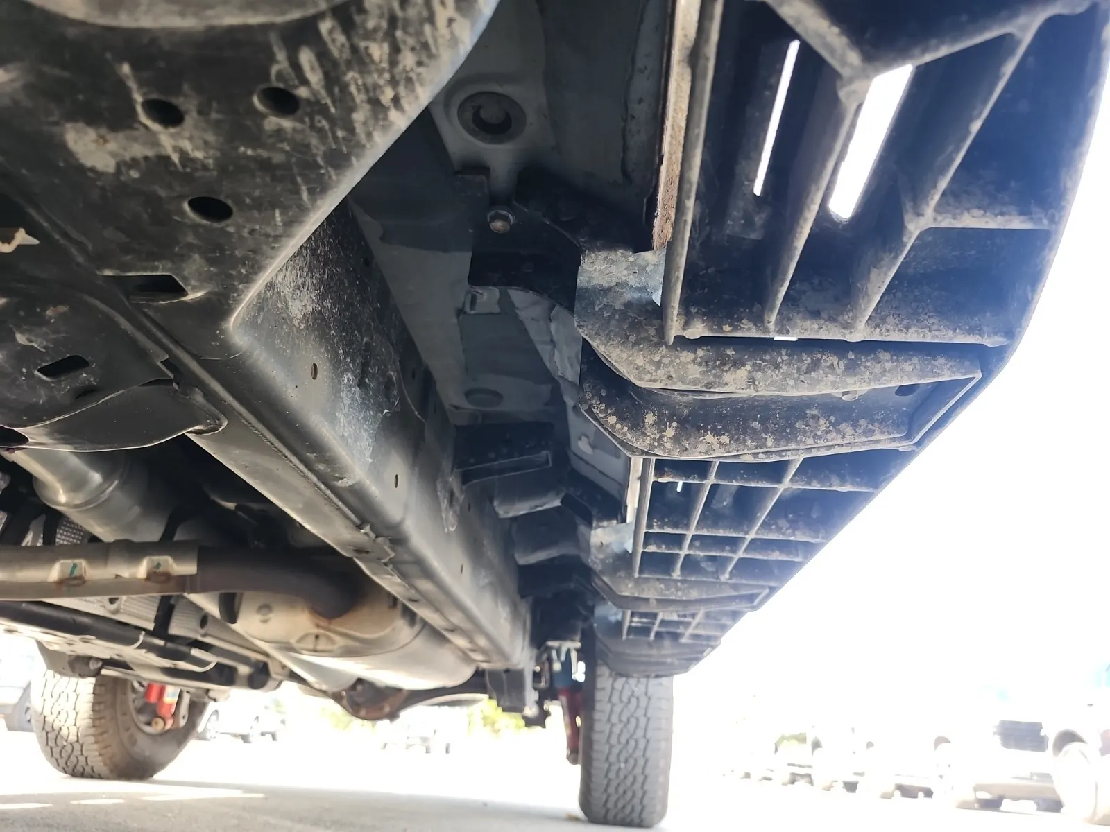 Undercarriage - Driver Photo