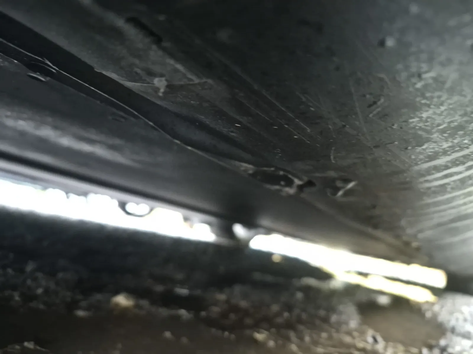 Undercarriage - Passenger Photo