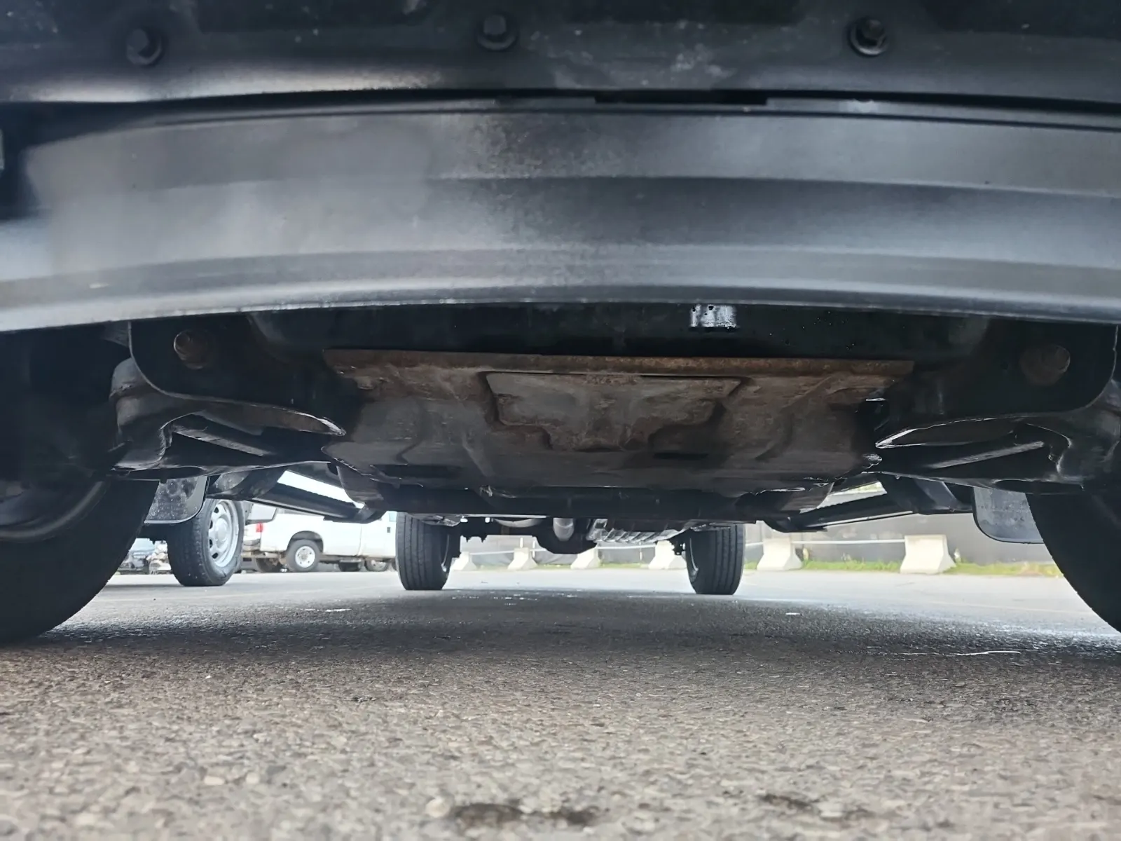 Undercarriage - Front Photo