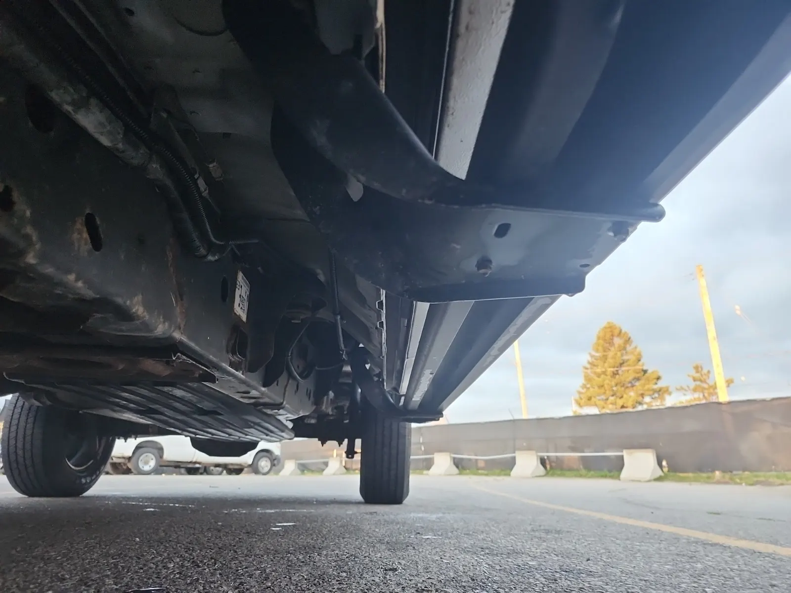 Undercarriage - Driver Photo