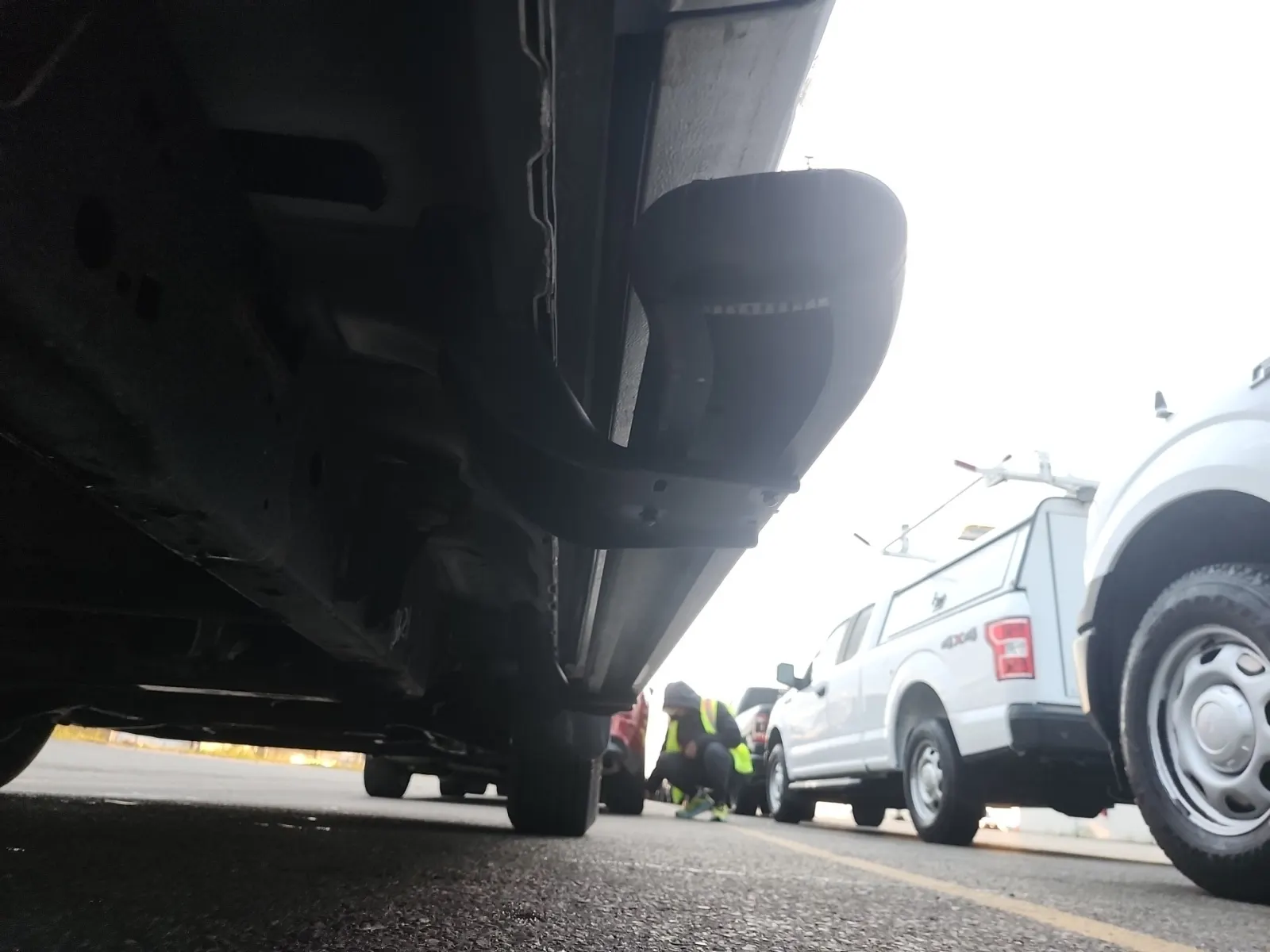 Undercarriage - Passenger Photo