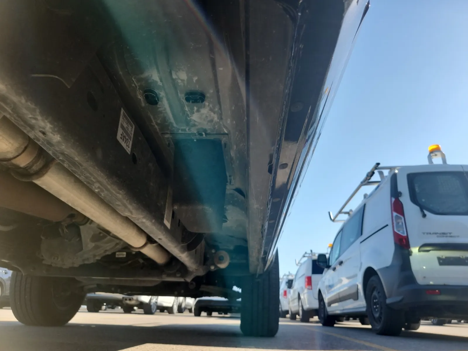 Undercarriage - Passenger Photo