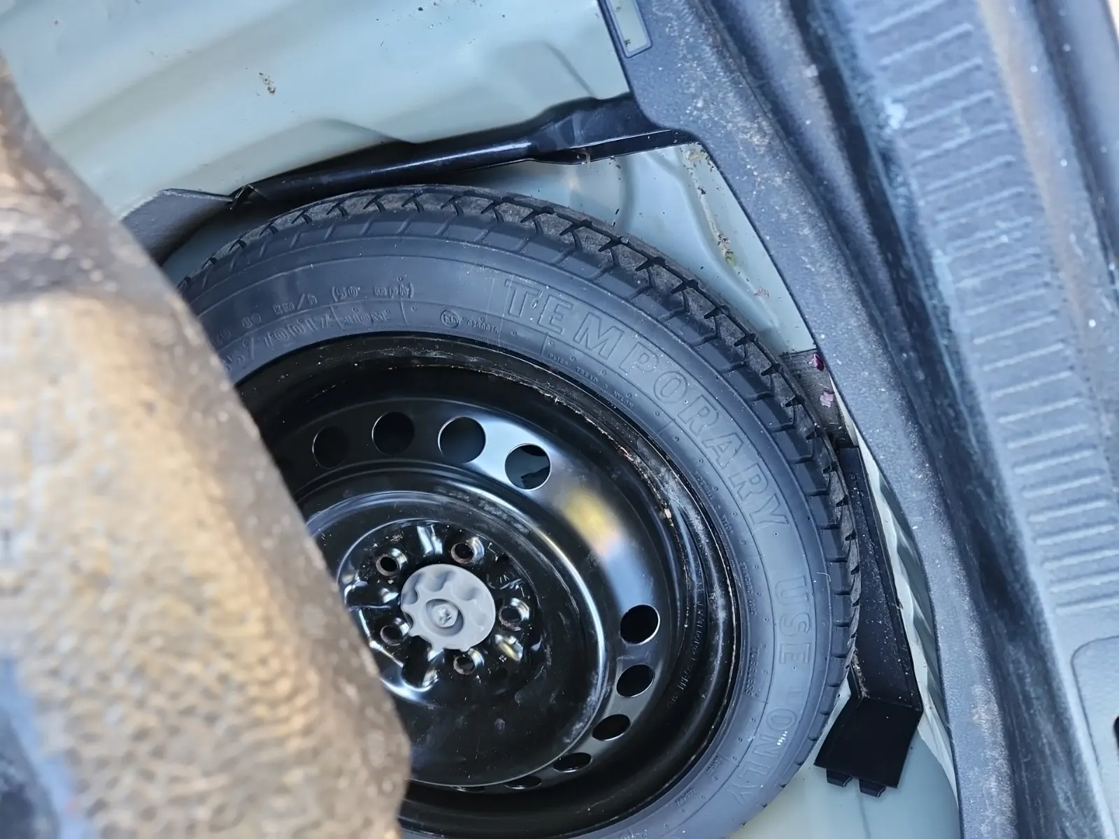 Spare Tire & Wheel Photo