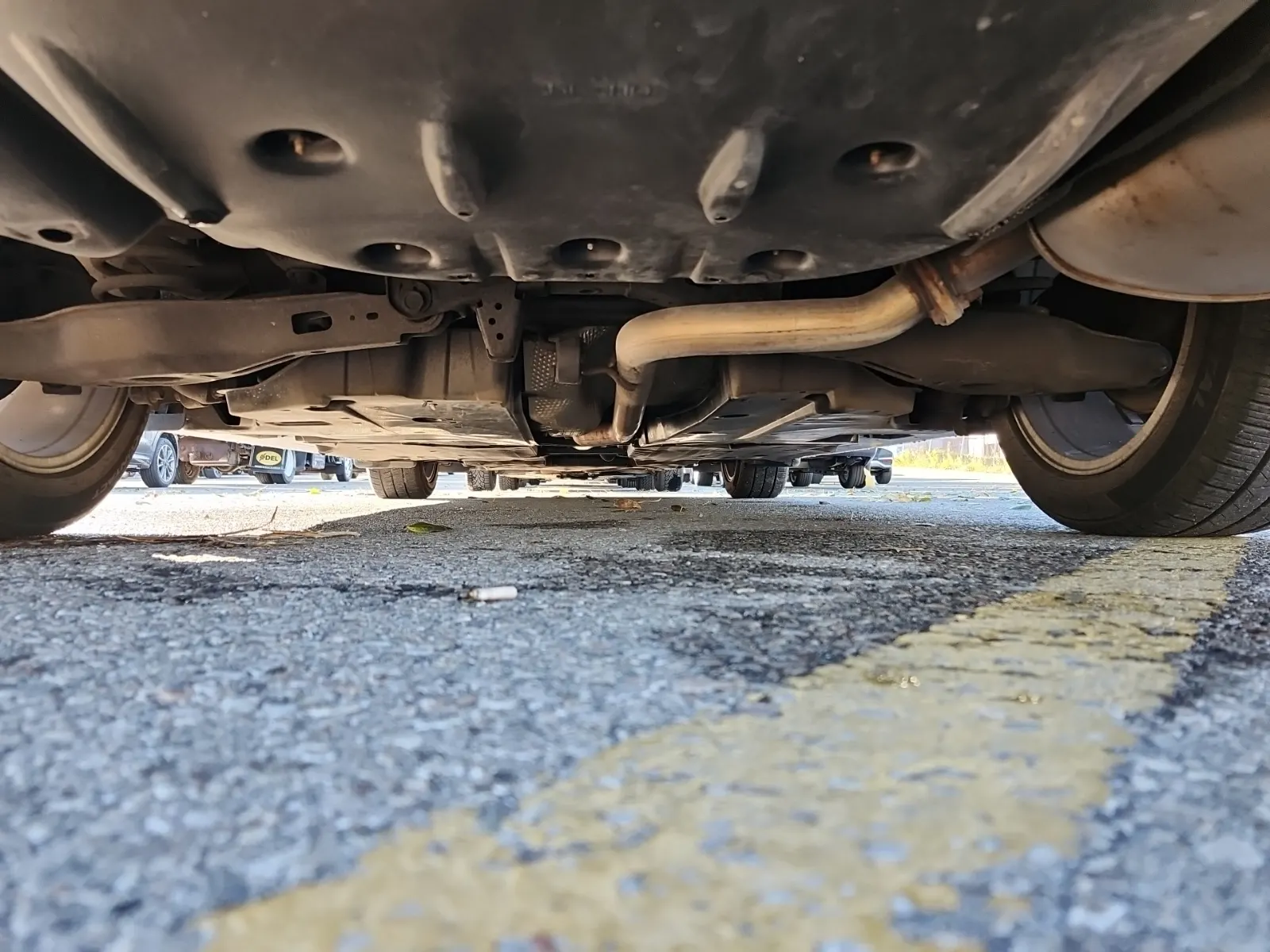Undercarriage - Rear Photo
