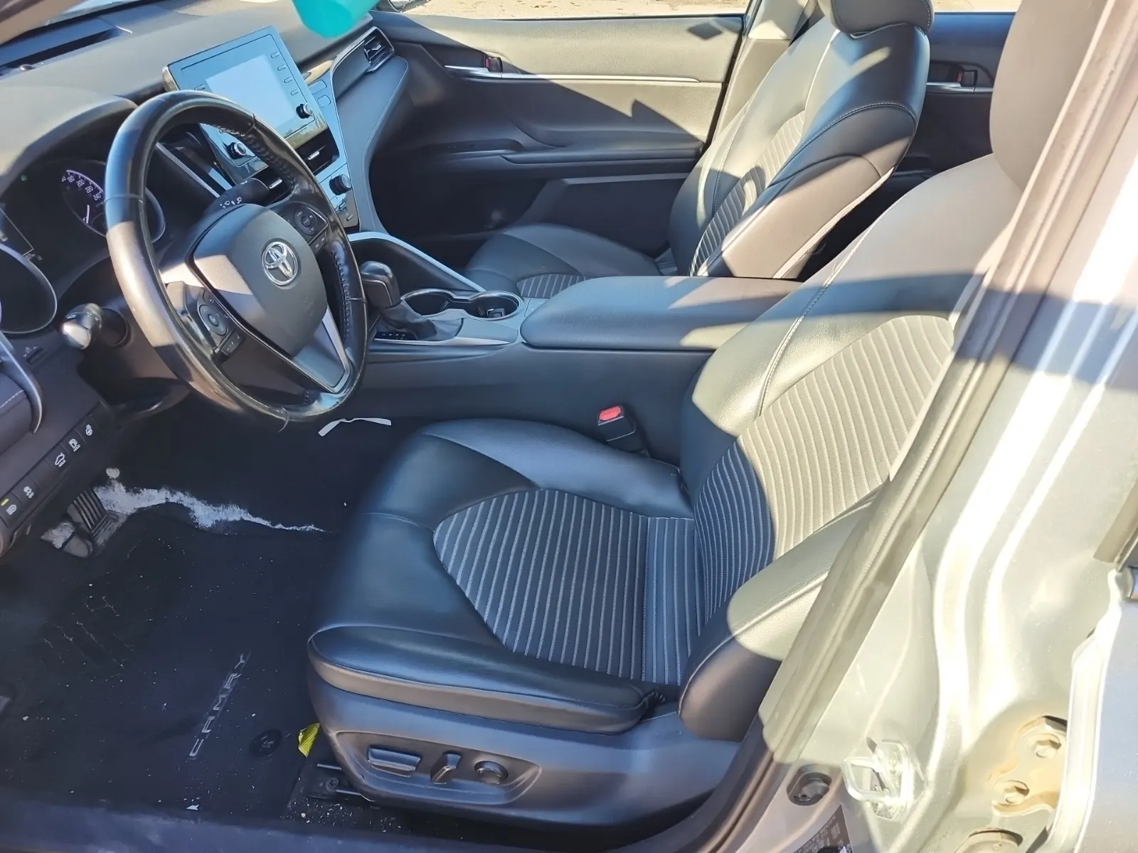 Front Interior Photo