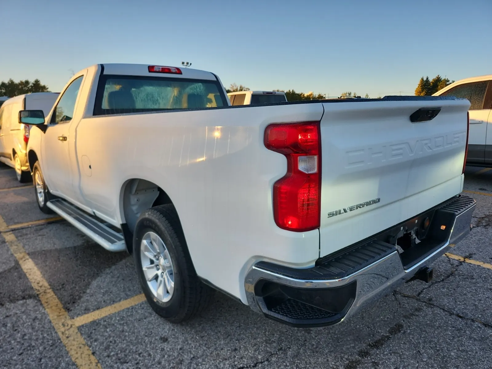 Driver Rear 3/4 Photo