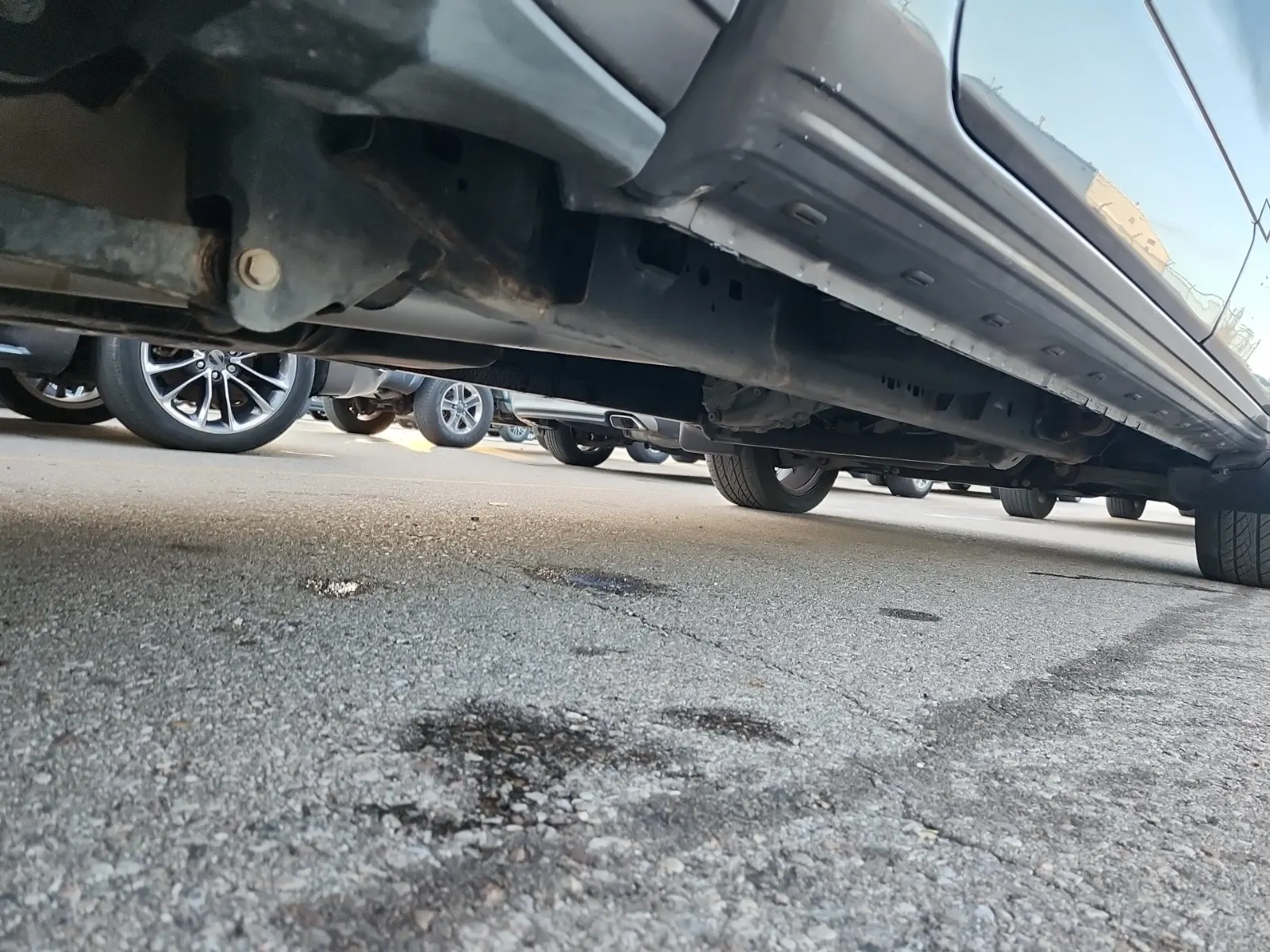 Undercarriage - Passenger Photo