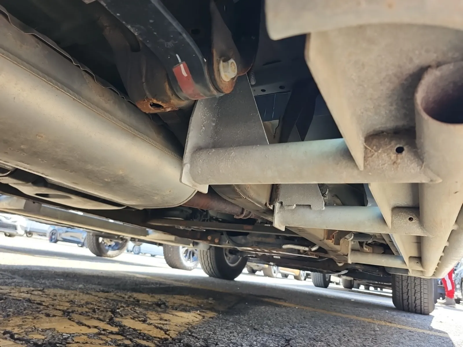 Undercarriage - Passenger Photo