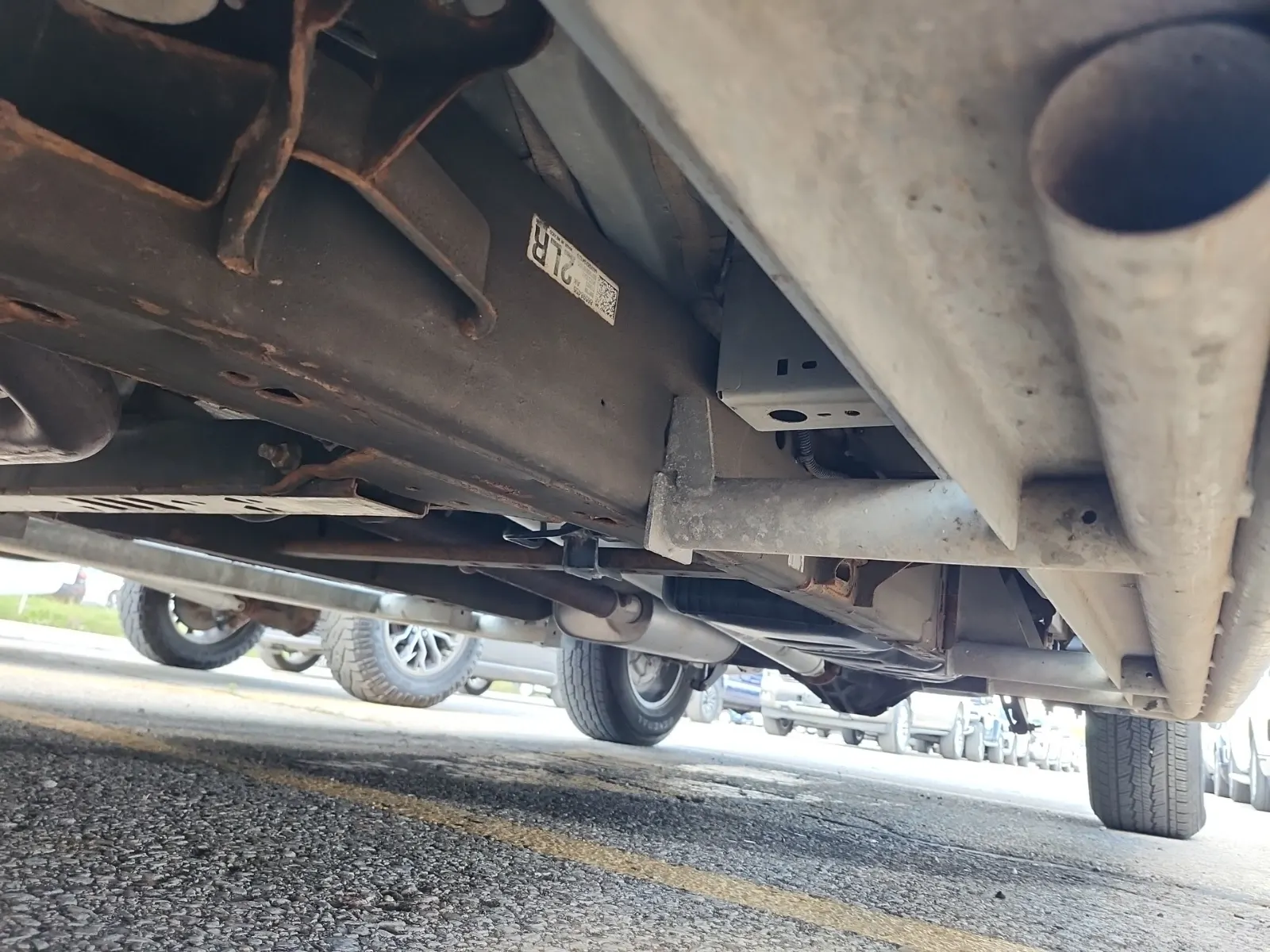 Undercarriage - Driver Photo