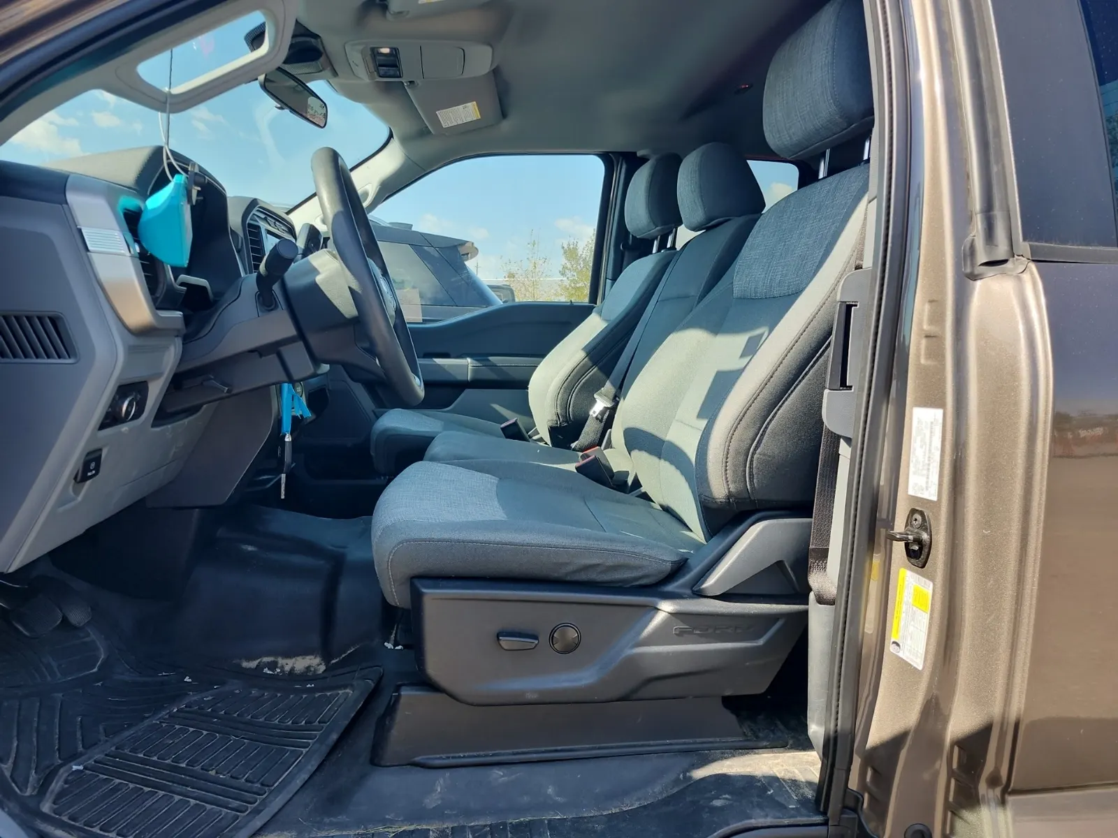 Front Interior Photo